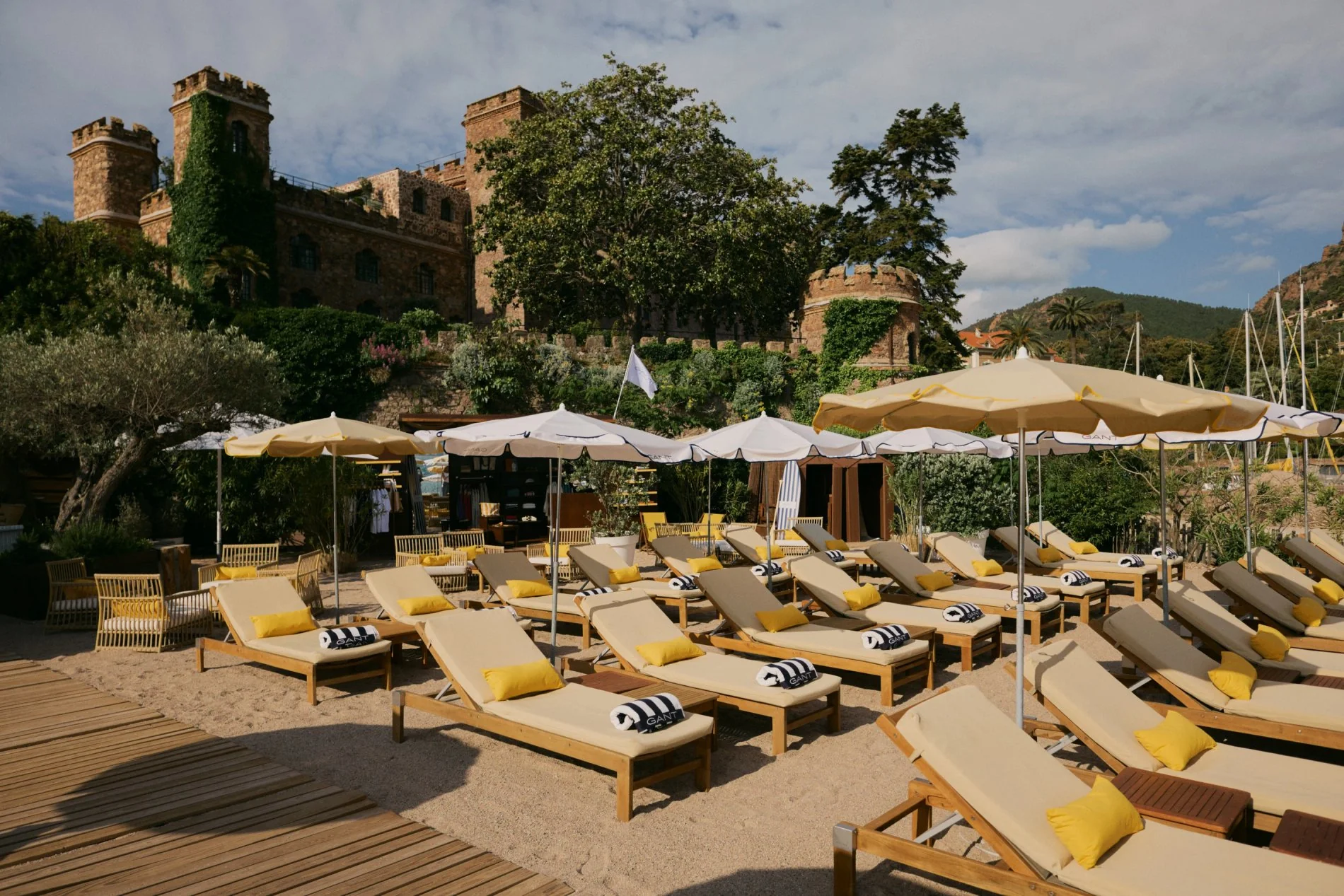 f3b56d30-aa37-401a-b9a7-75239ee2a8f9