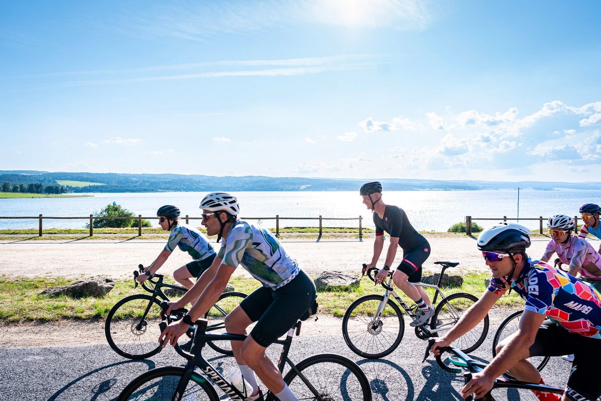 Hotel met zwembad Lac de Naussac, Lozère (48)