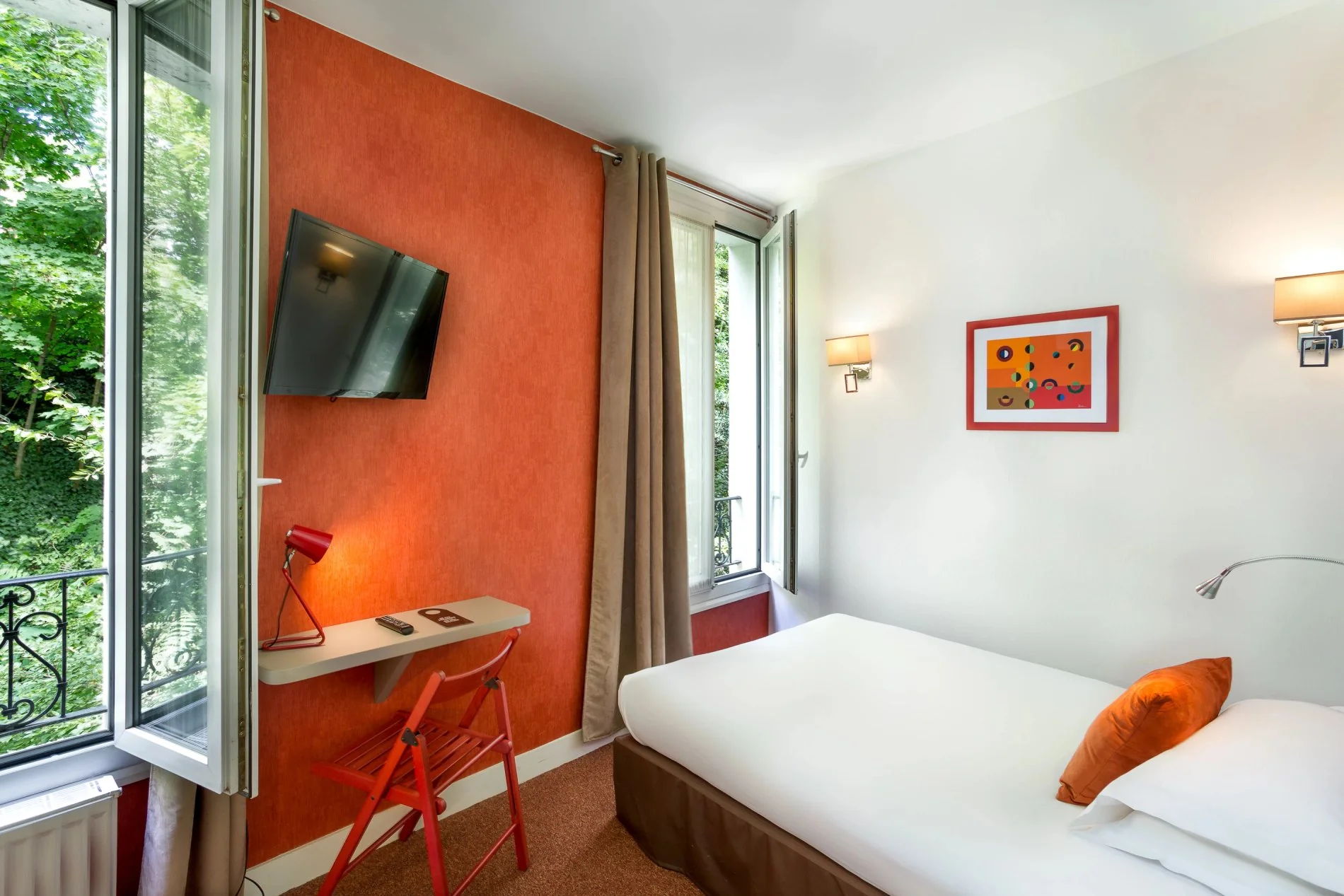 f4d87a55-9cb1-4ad9-8728-b1e3acdcf829