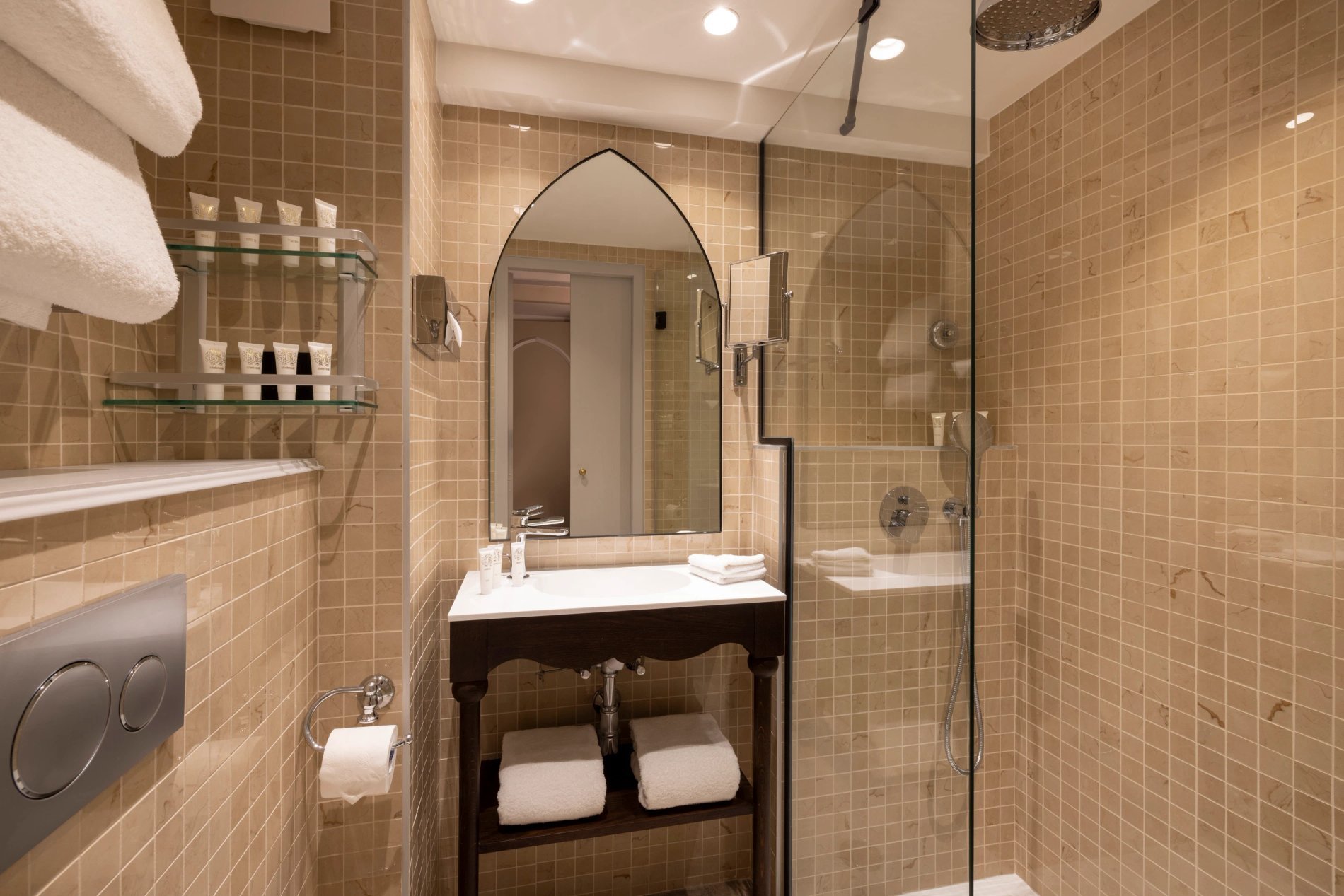 Maison Cardinal Furstemberg Bathroom