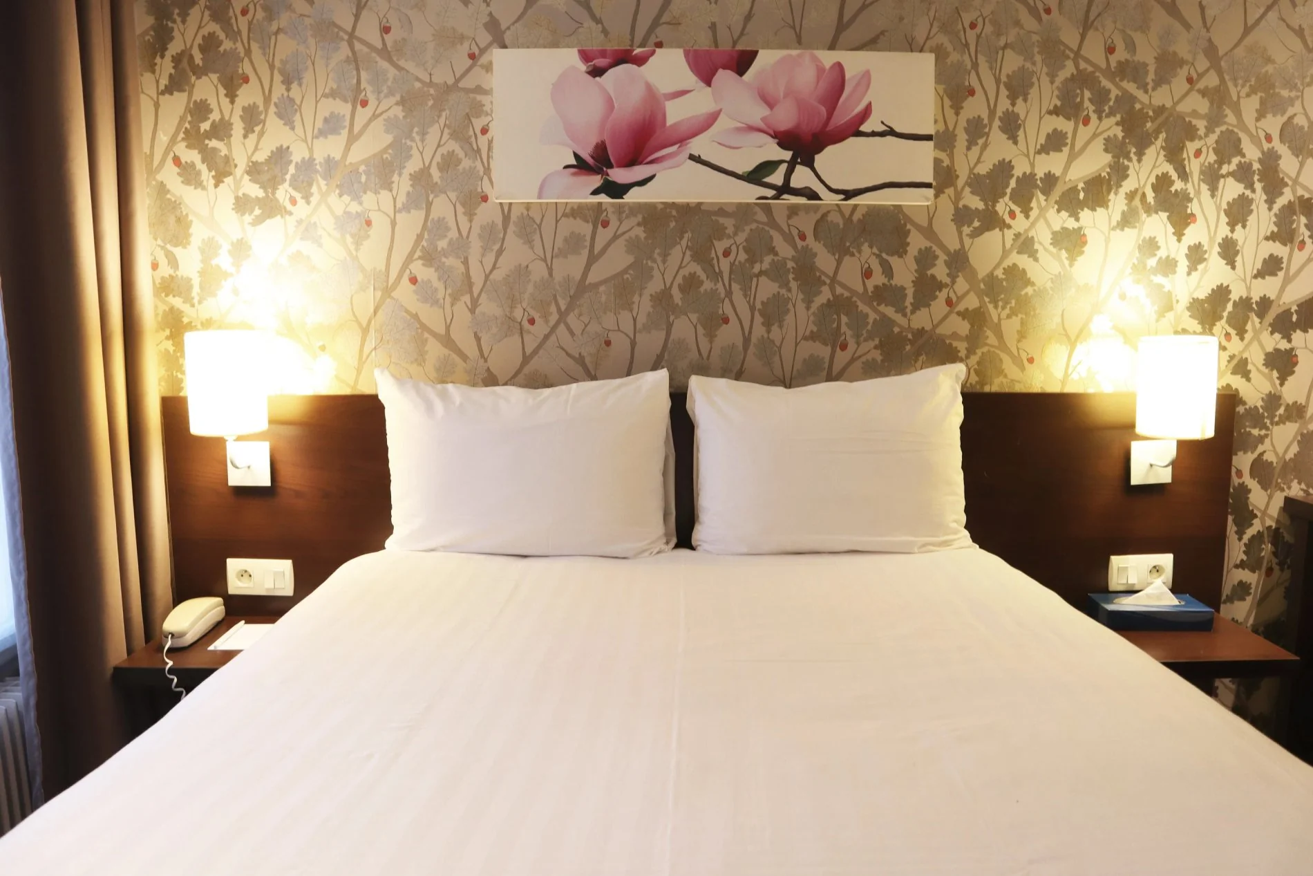 Chambre Supérieure Double au Timhotel, avec décoration florale