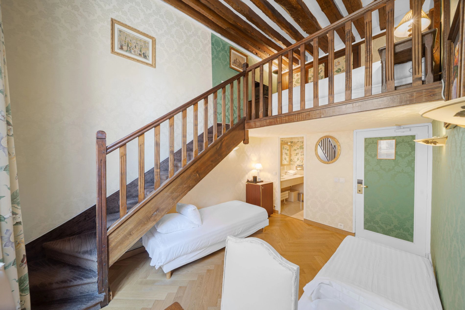 Chambre familiale 4 personnes Hotel de la Bretonnerie Paris Marais