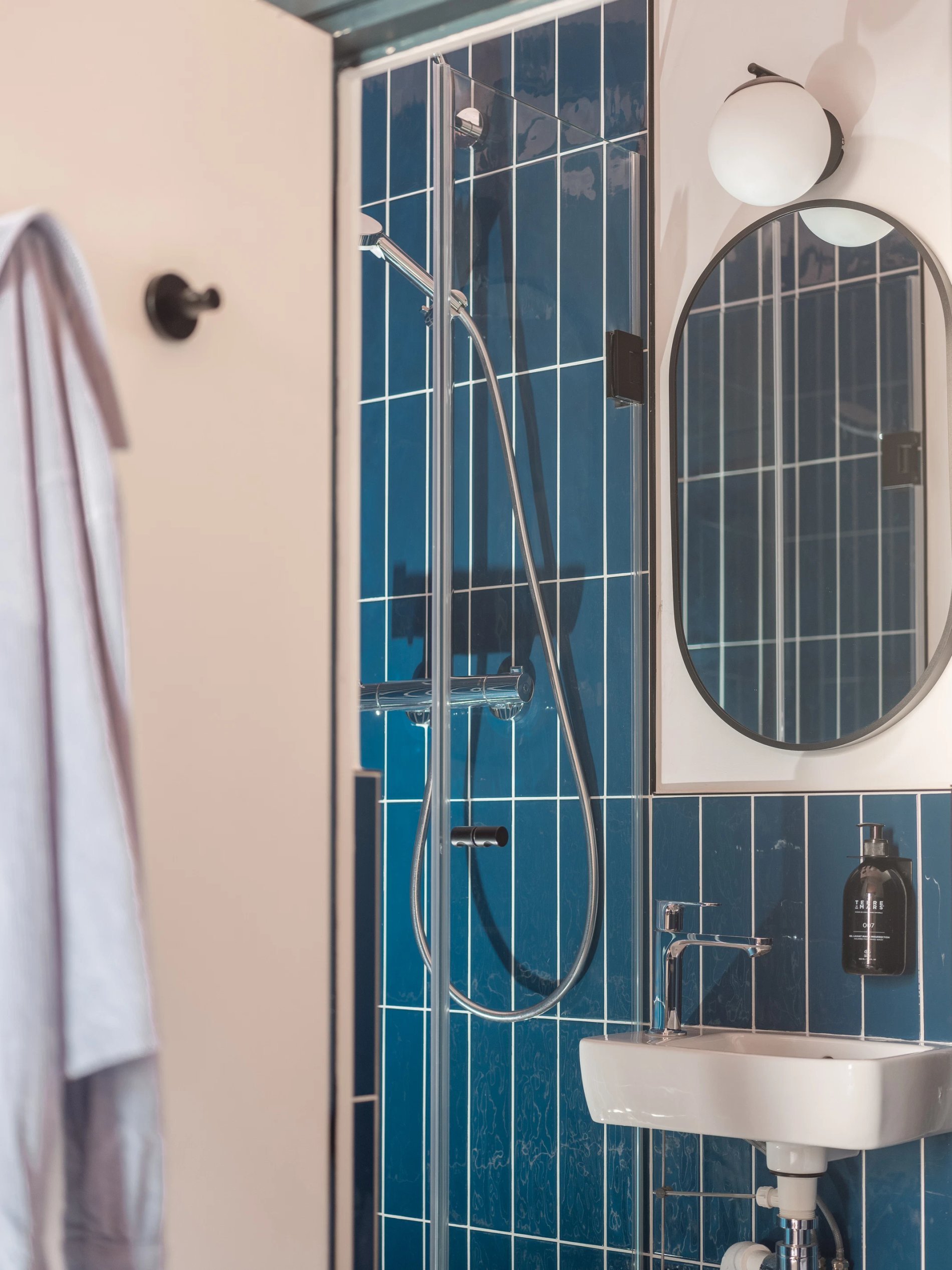 COSY TWIN HOTEL BISKUI LEVALLOIS