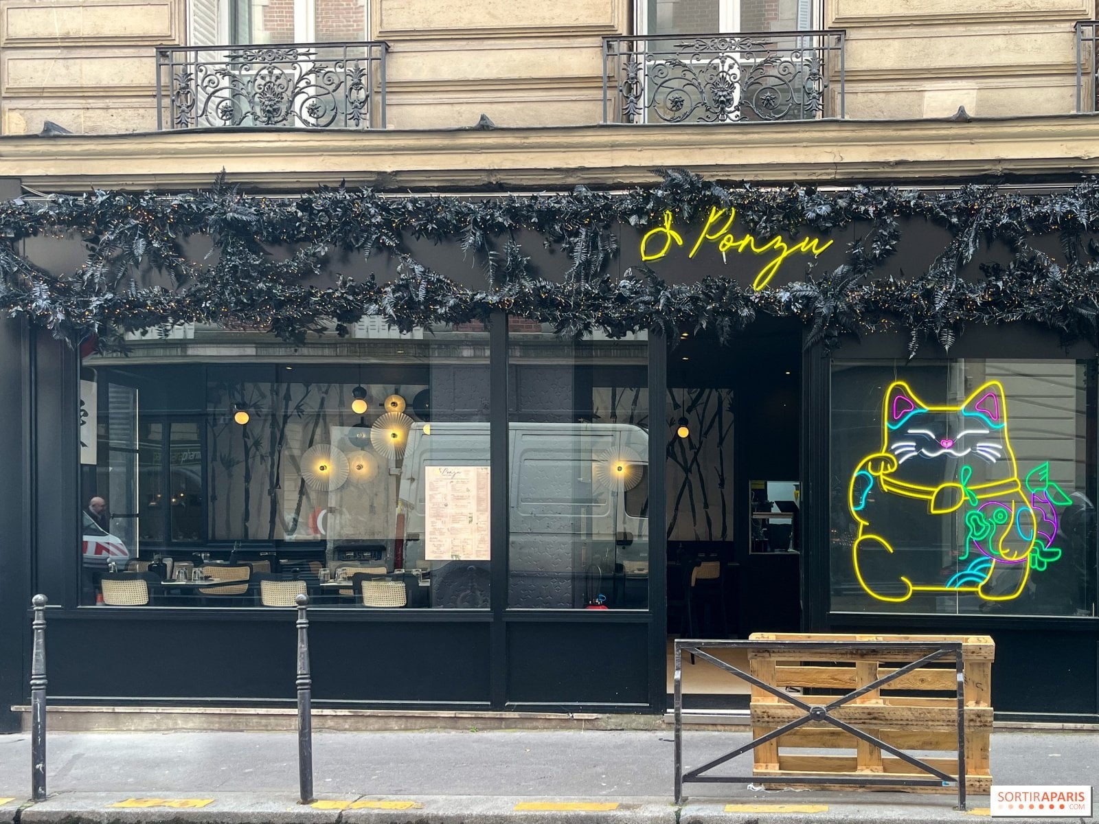 f693a9d6-7a8a-4097-b0b2-2134e88cf0fb