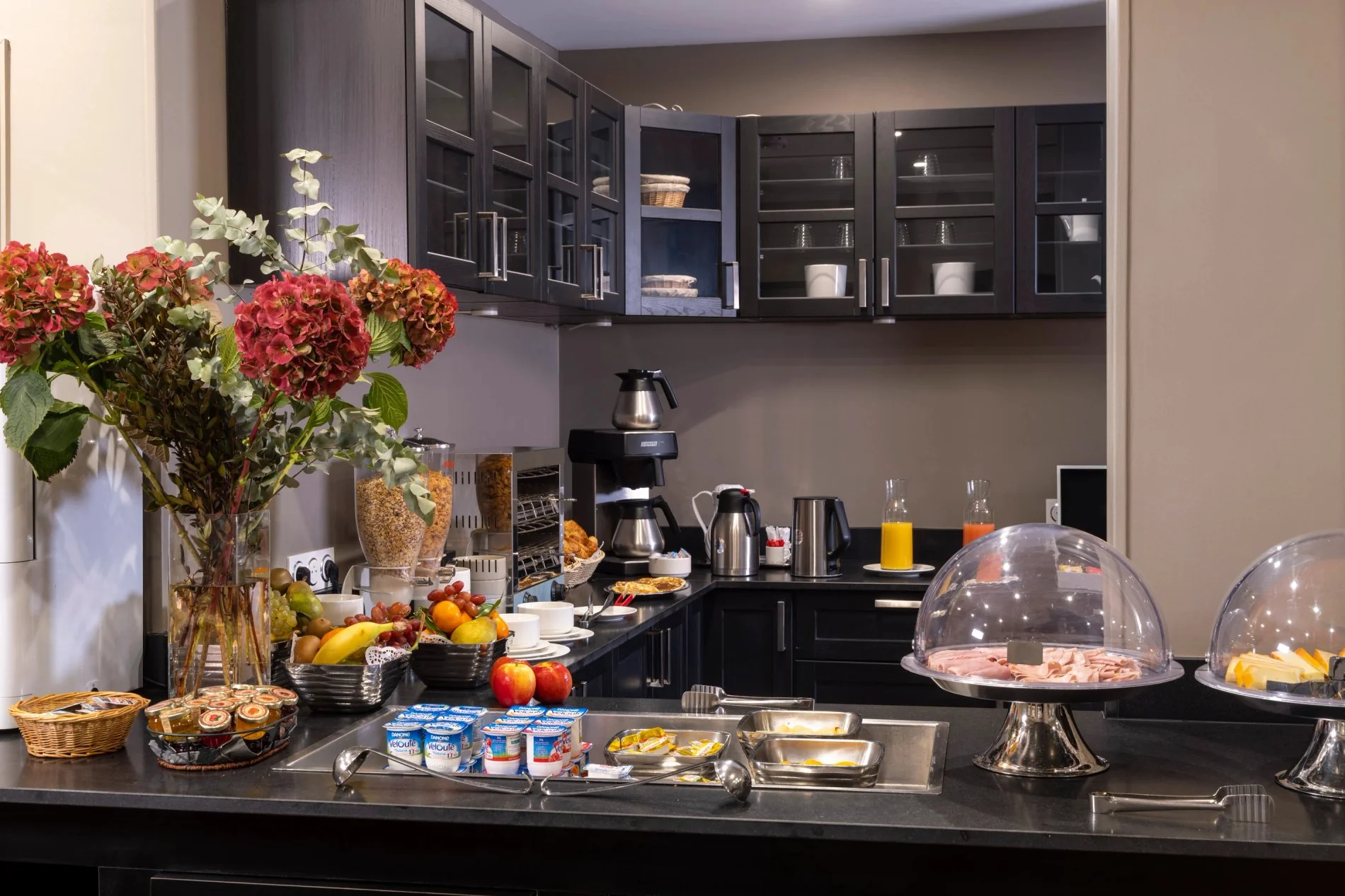 f69cbf57-267b-41a5-9d0f-421705ea8381