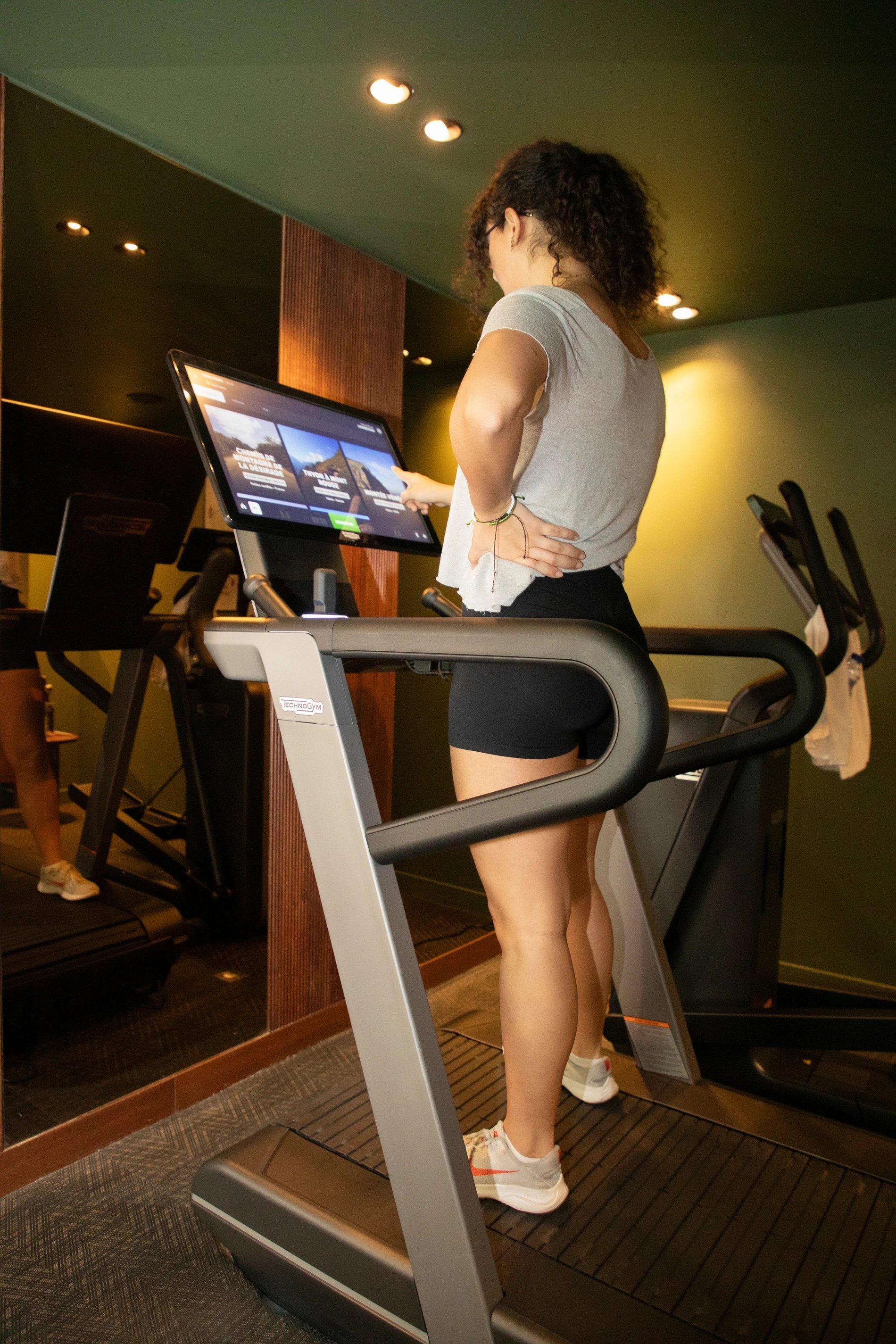 f6aee457-9958-4049-9830-940de94c1786