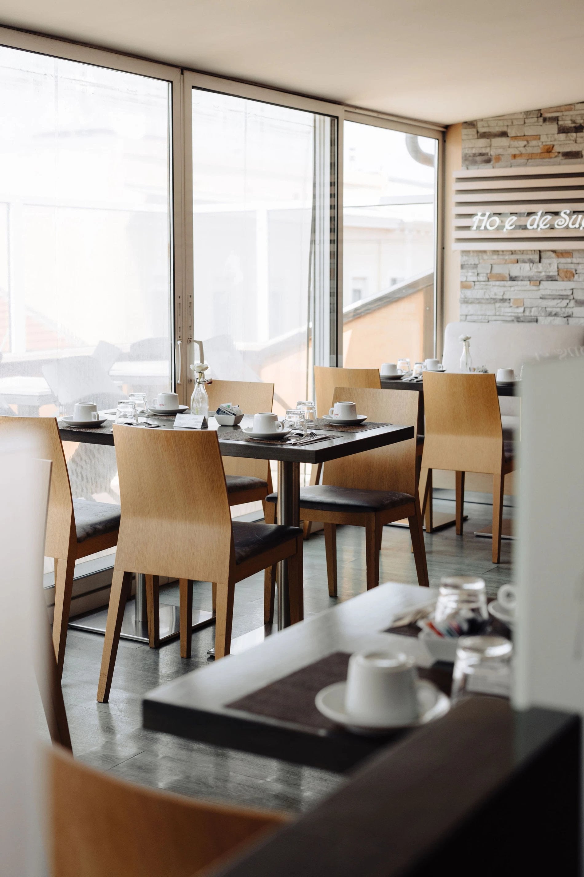 f6e28024-8697-4df5-86da-a3095340155b