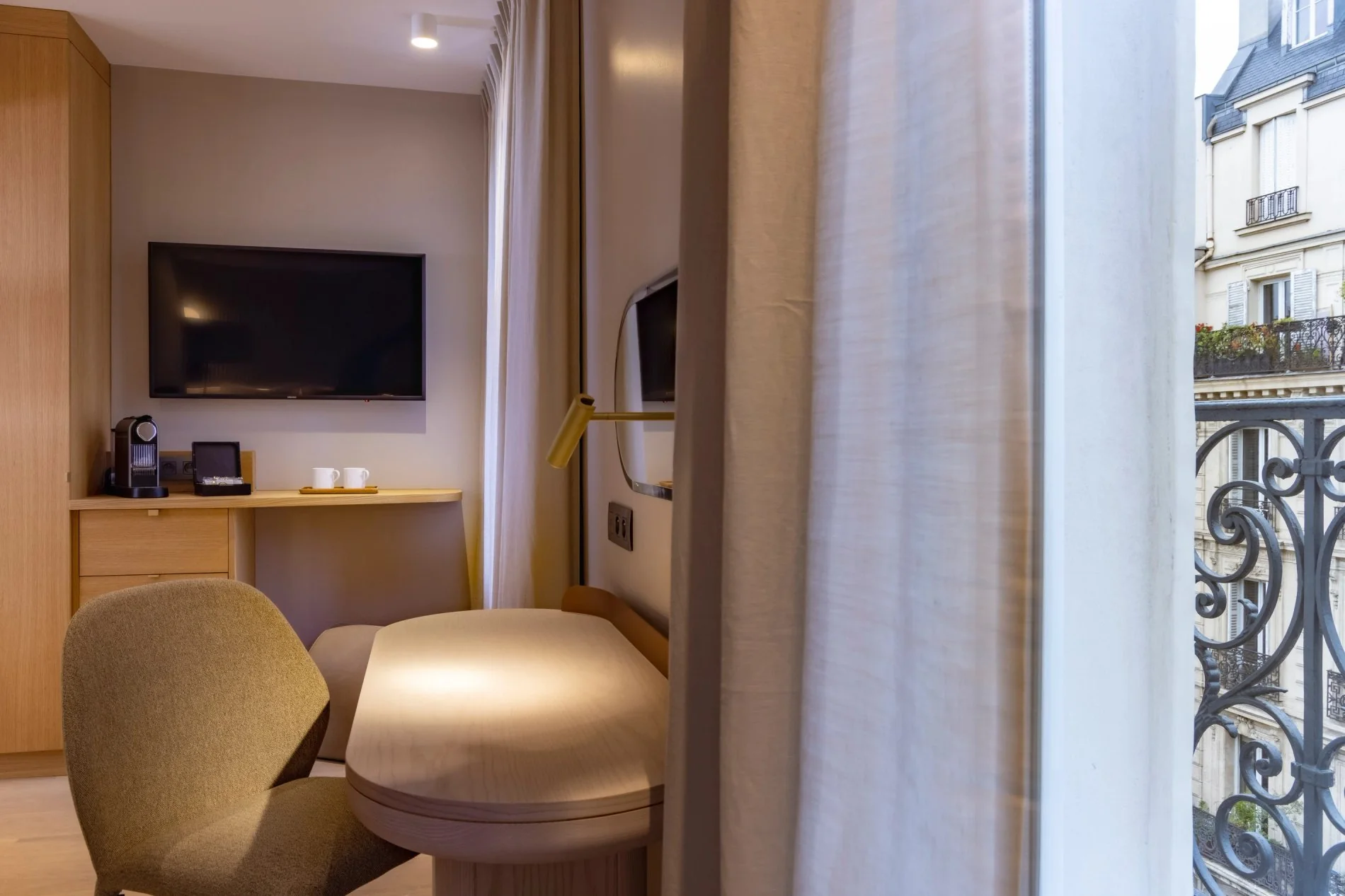 Hôtel Beige Chambre Deluxe Balcon Bureau machine à café