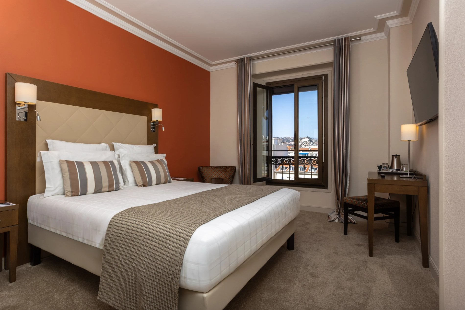 f77956b9-9a44-45bf-8114-cbf3c4644350