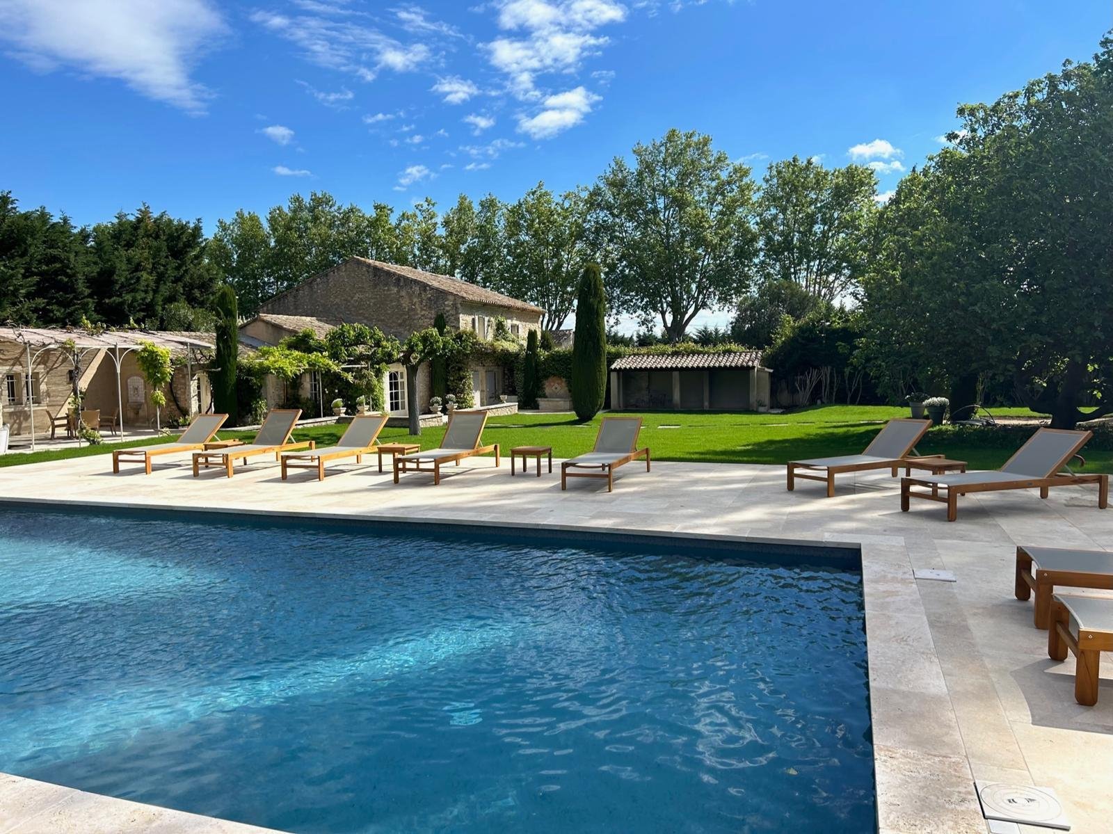 f856b604-7b22-4000-add3-96d10c239695