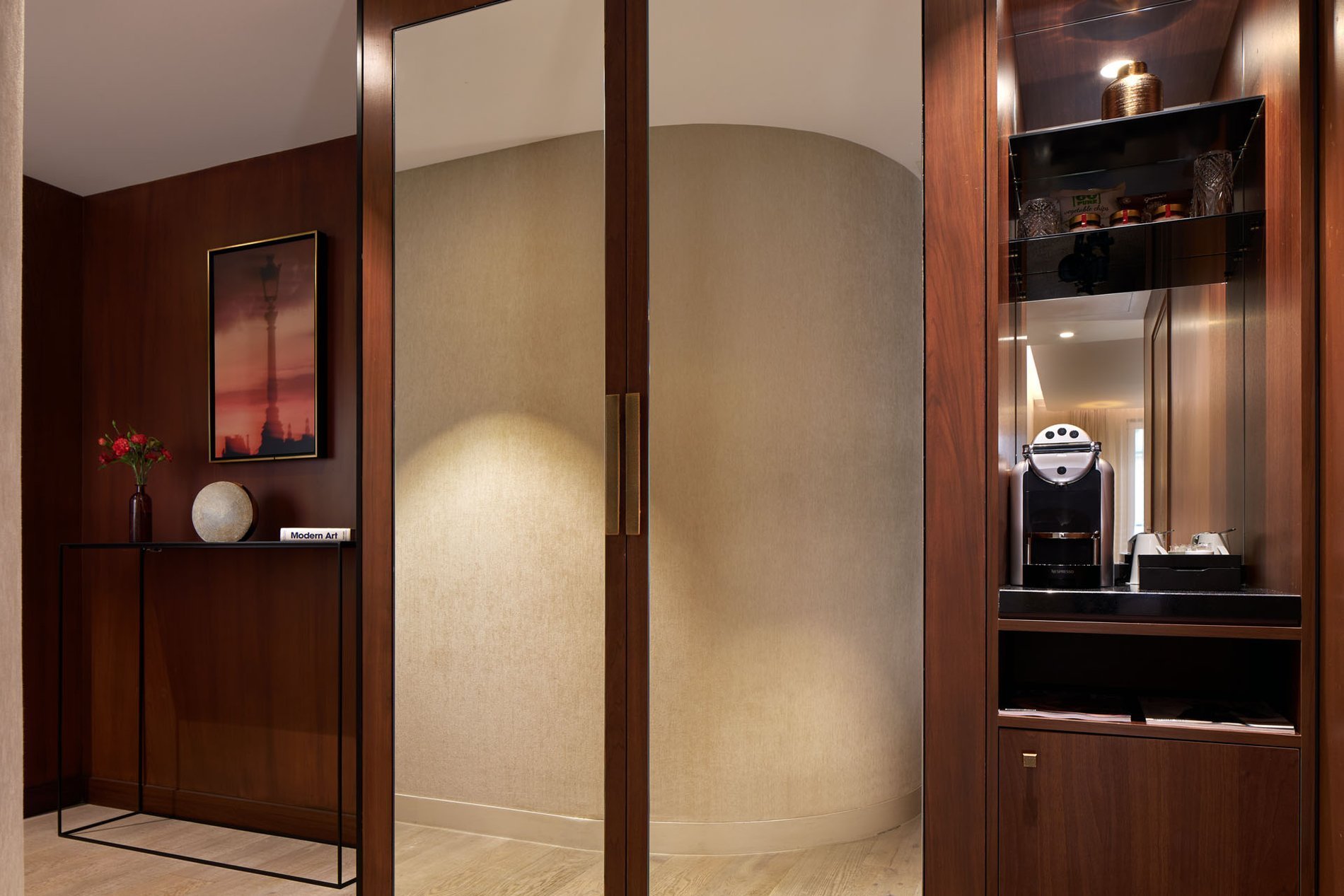 f95a3a7c-466f-44a8-bd03-ed446cec4942