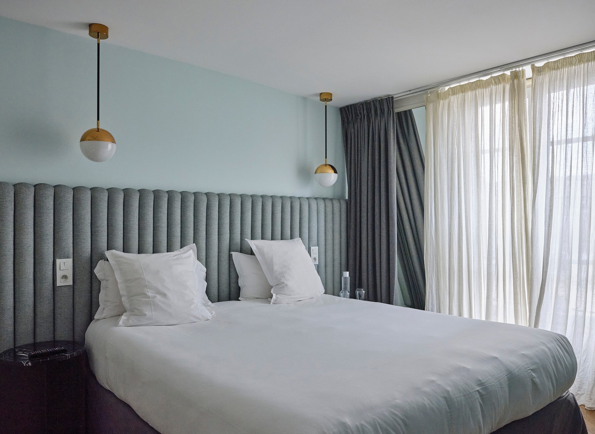 Hôtel Bachaumont | Parisienne Suite bed