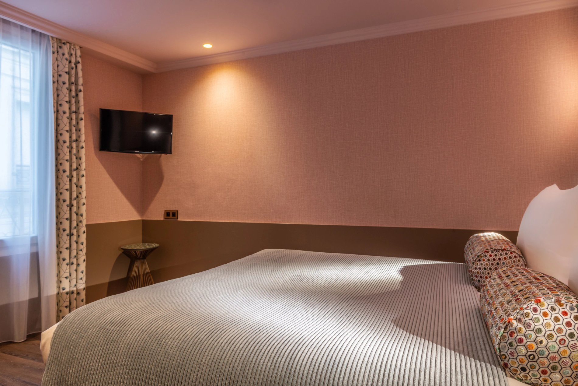 f9d78a7e-69c4-4c73-9283-b7f9ba95d0fb