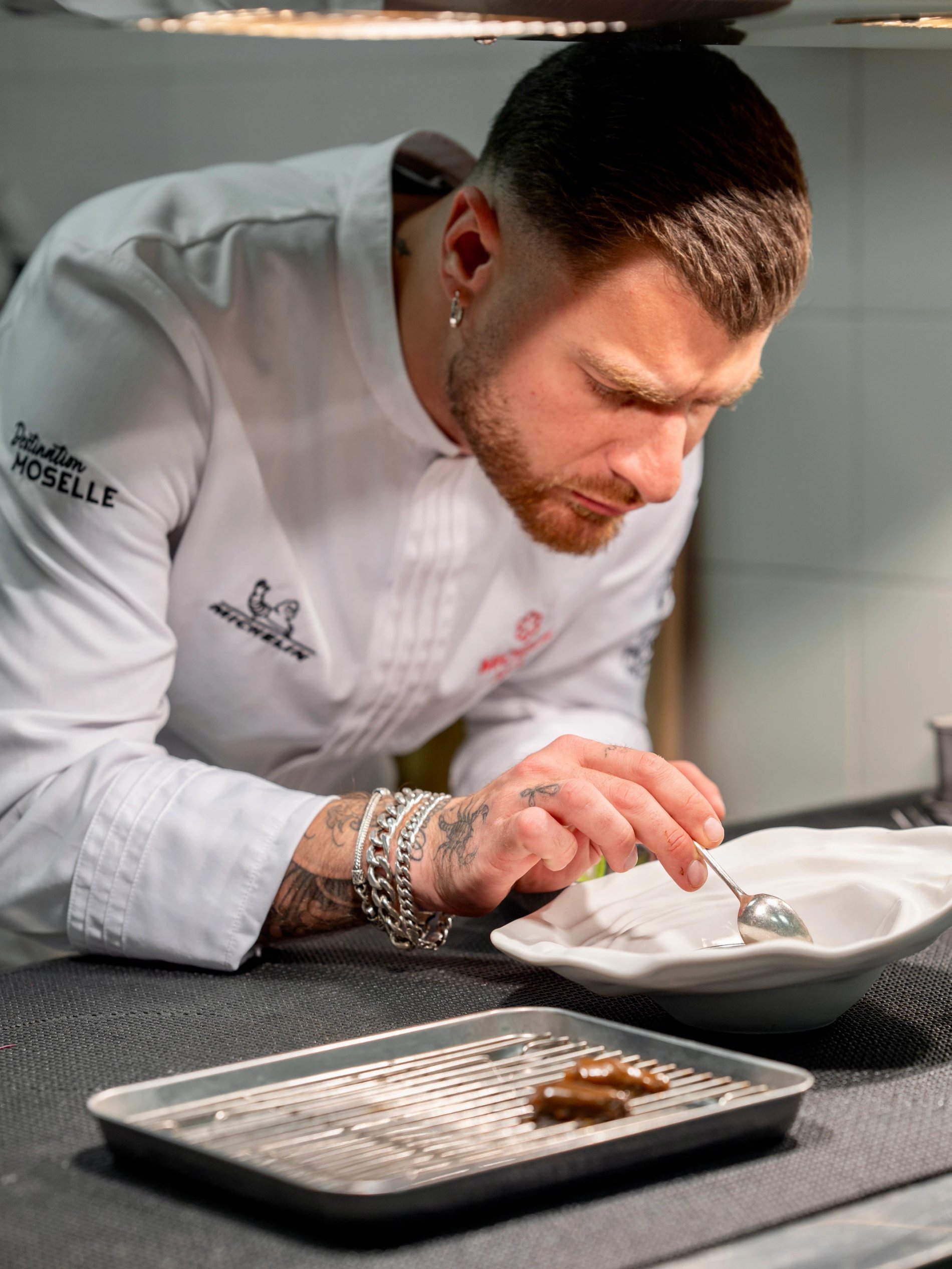 f9eb9260-010b-4118-a4c4-6ac8624147a3