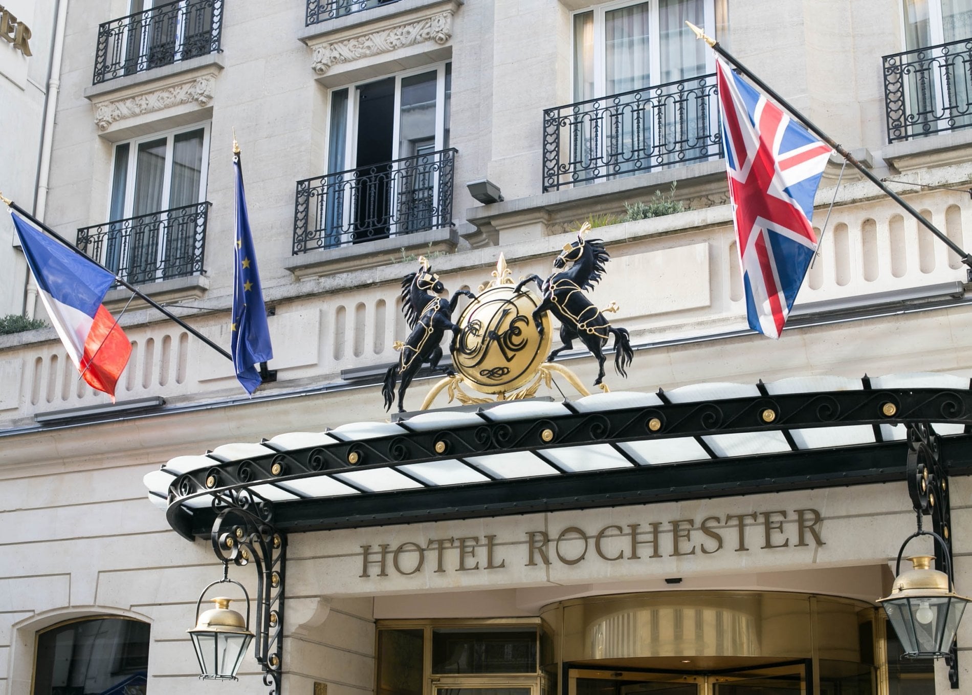 fa4b677f-e41f-4eec-9753-ccedfaef327c