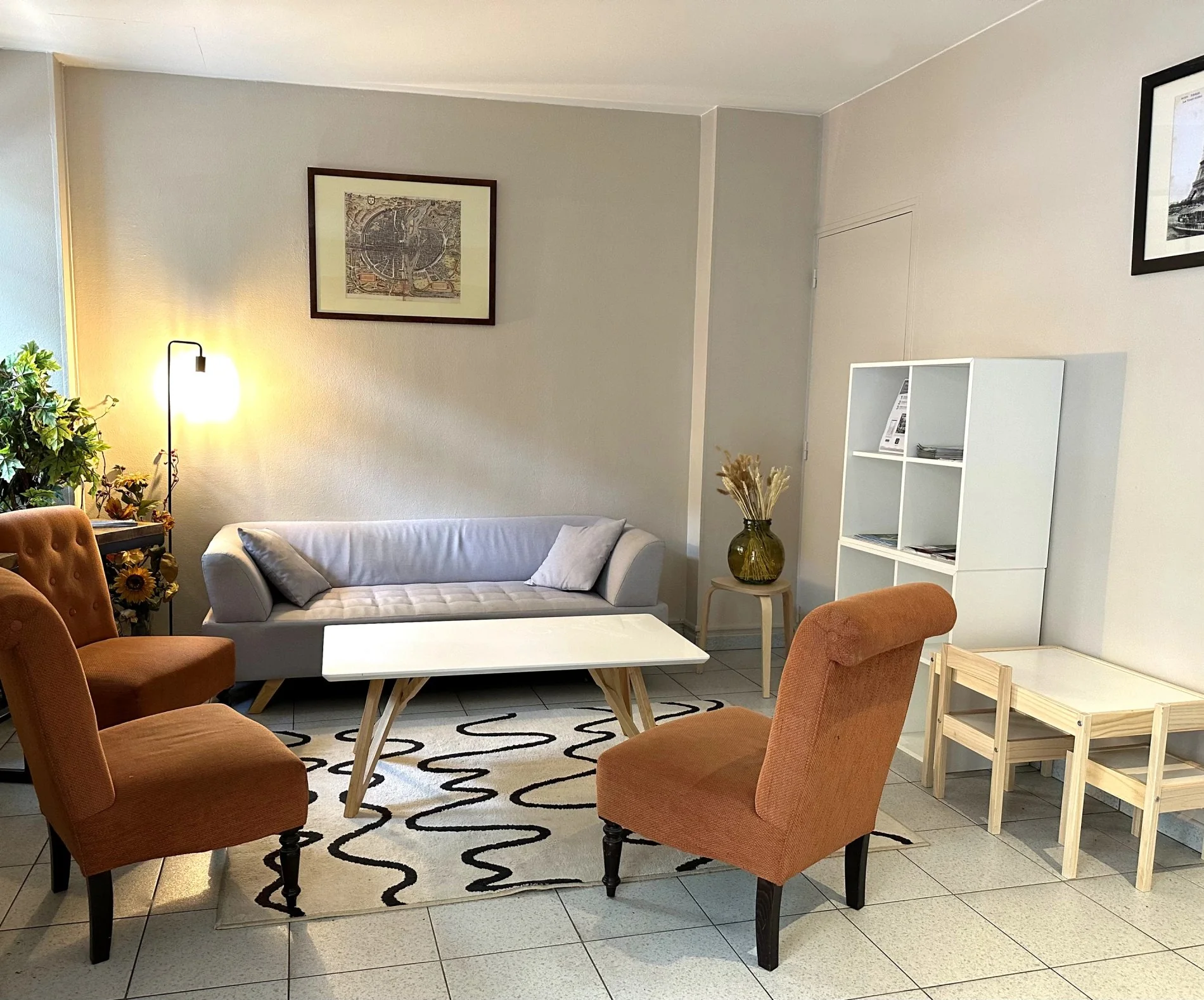 Coin salon au Timhotel Boulogne-Rives-de-Seine