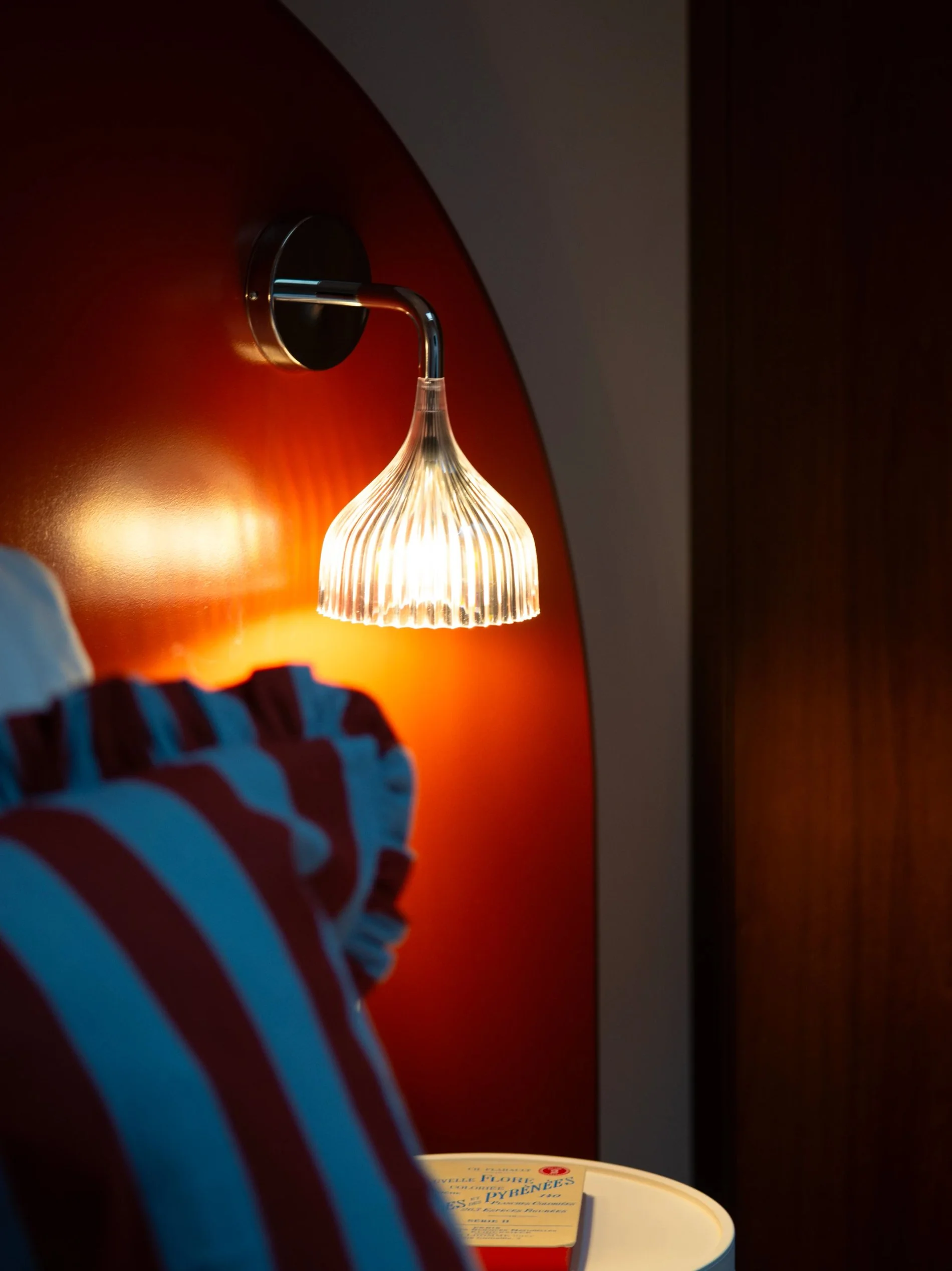 fae1bf98-4c30-45f7-a95e-219fd1104e8d