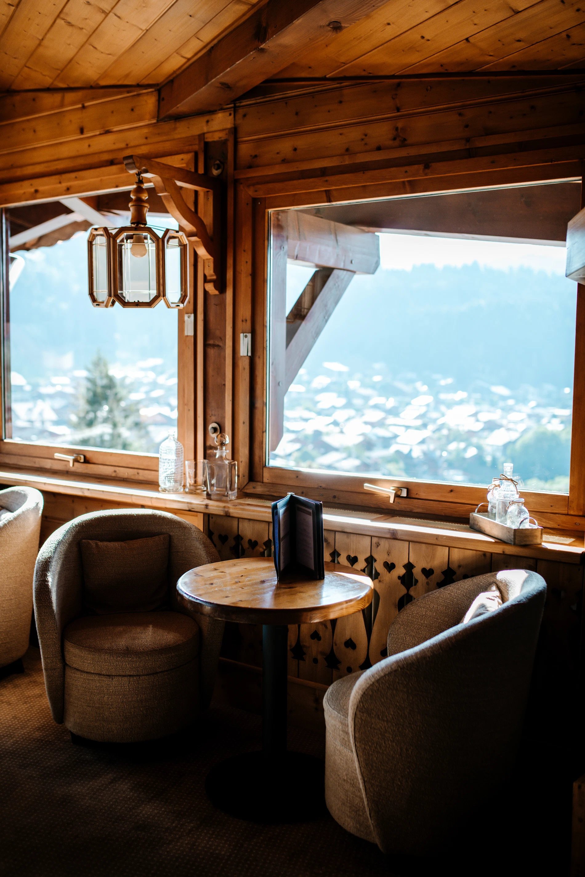 Bar with view, mountain view, wooded atmosphere