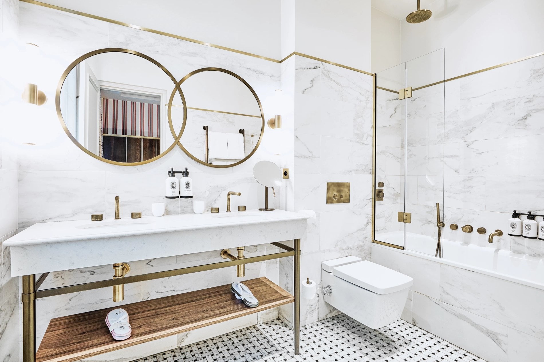 fbdd925f-71d6-44fe-be95-38d92e915179