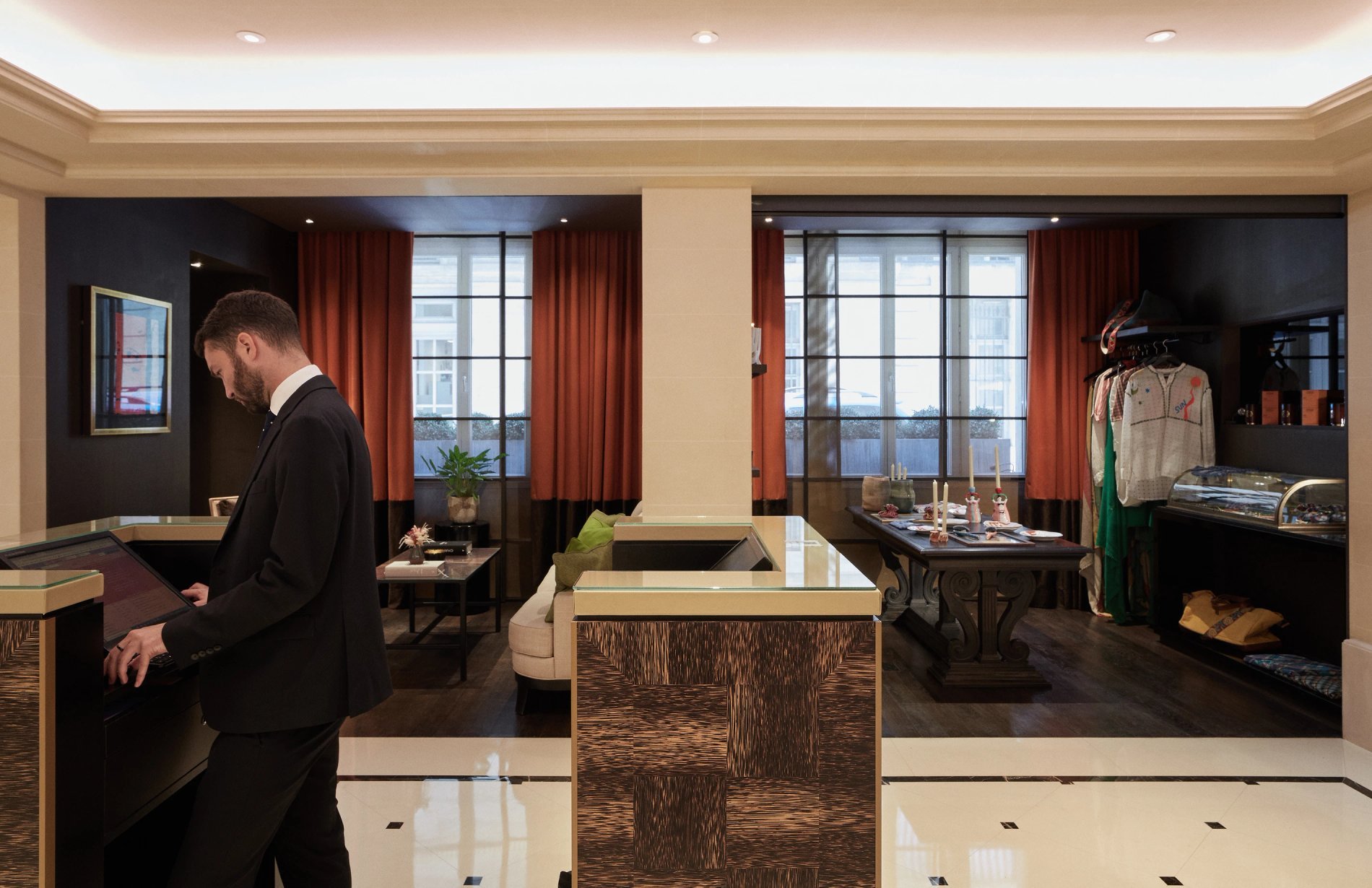 Grand Hôtel du Palais Royal | Services