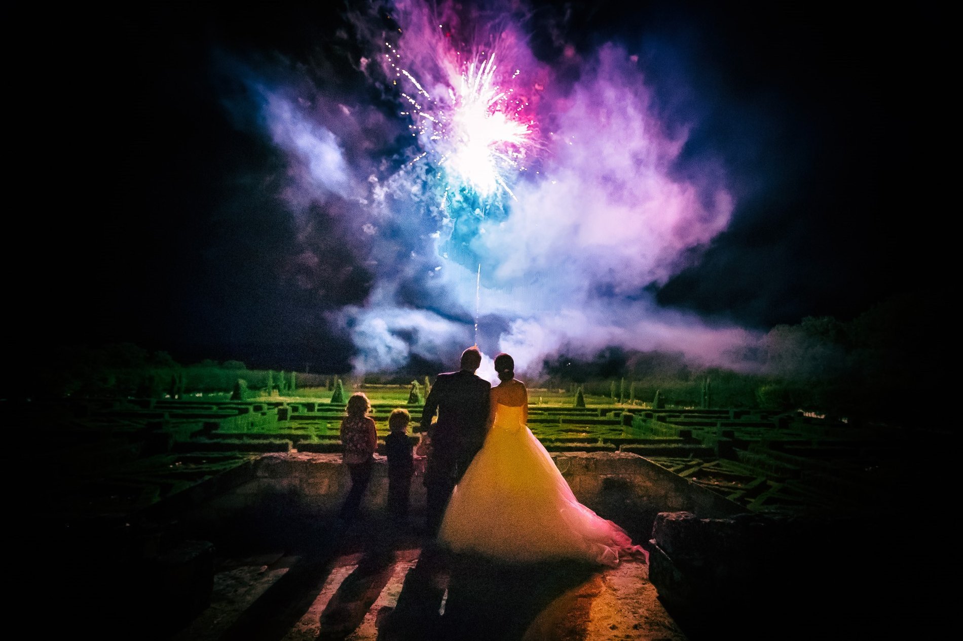 Feu d'artifice romantique au château.
