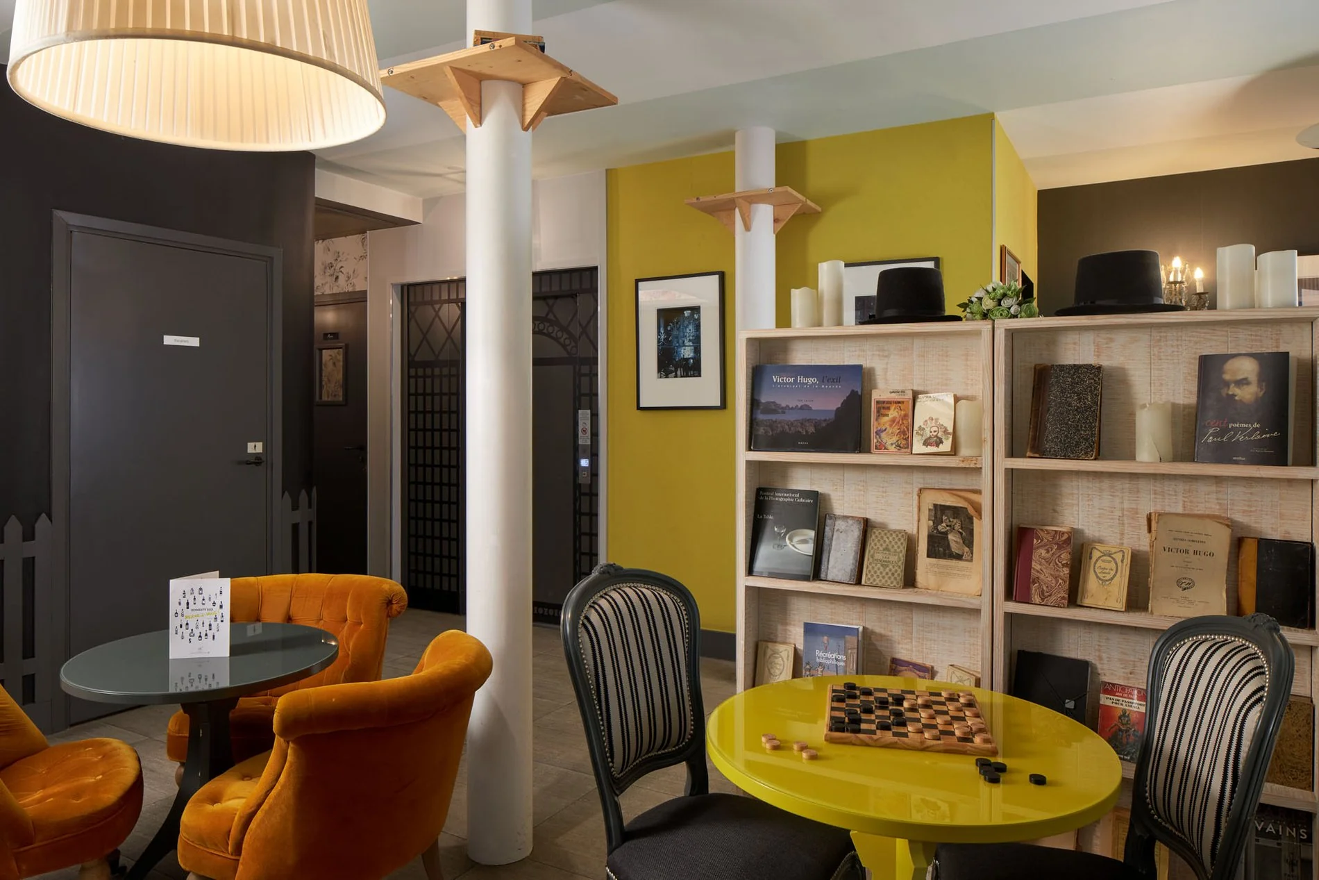 Hôtel Vice Versa Réception