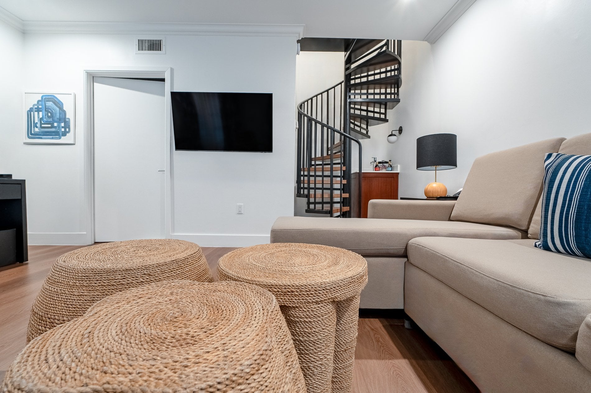 Hotel Suites Miami Beach - Deluxe Junior Suite - Angler's Hotel