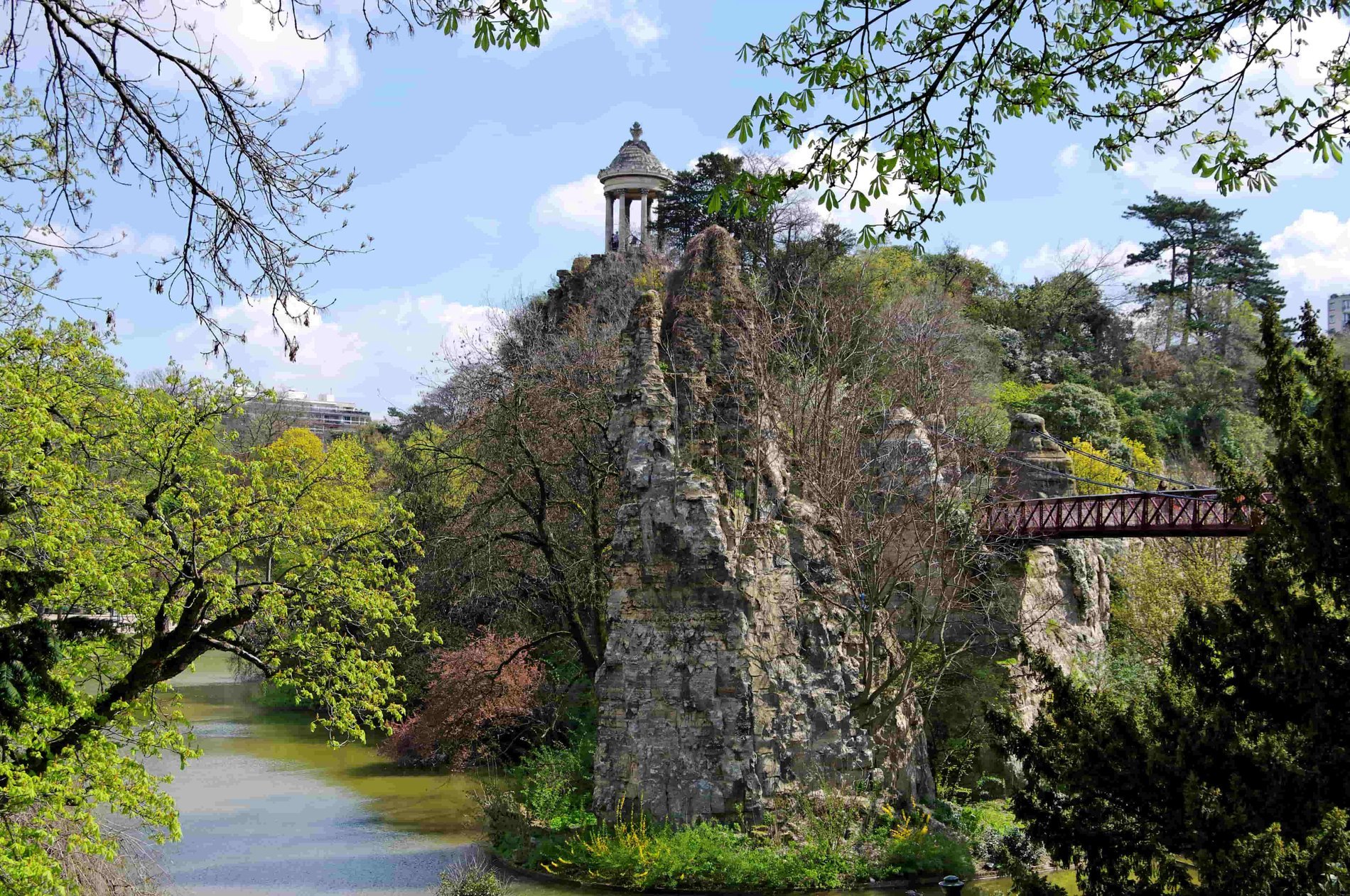 parc des buttes chaumont 9 hotel republique paris