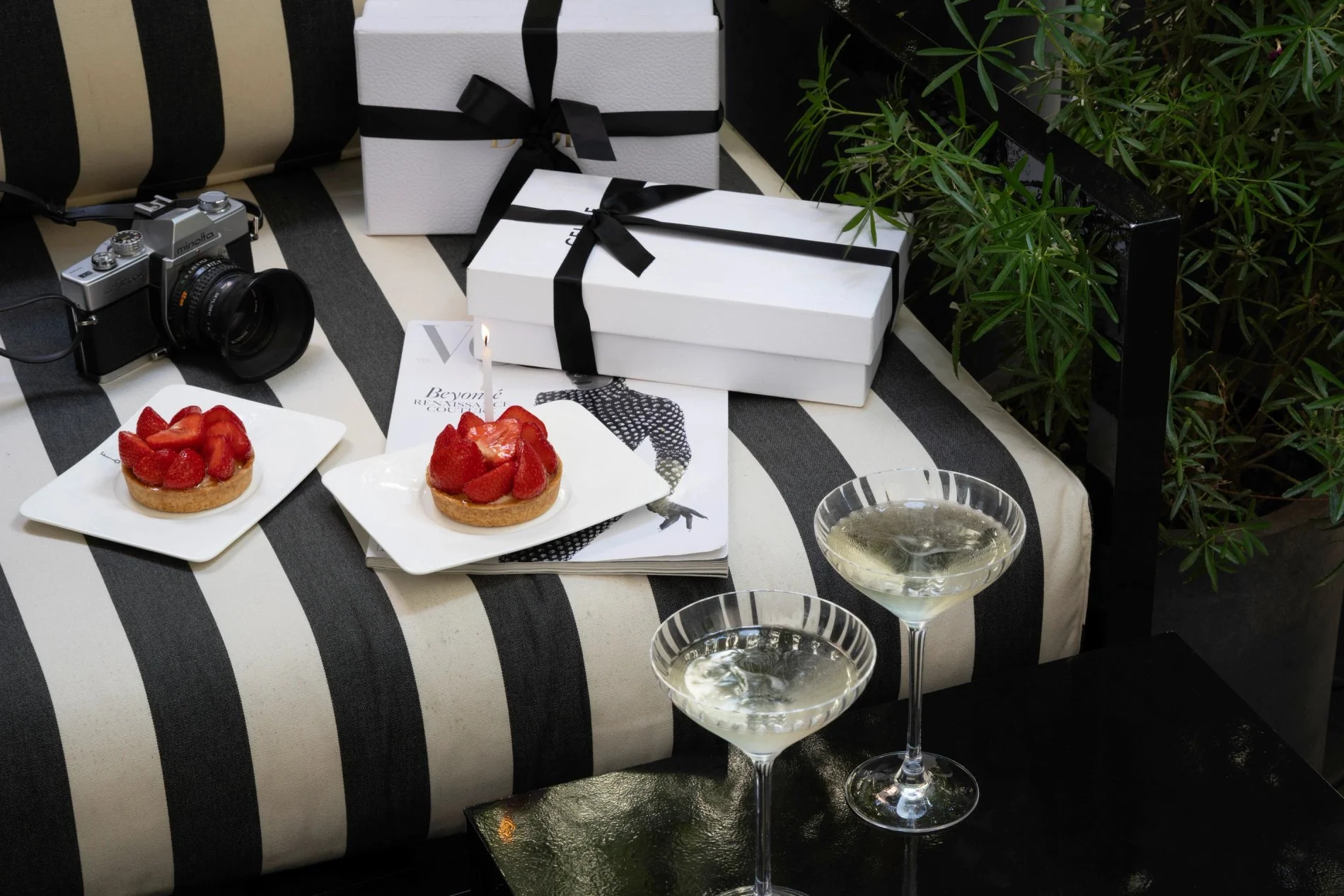Hôtel Félicien Package Anniversaire Champagne Pâtisseries