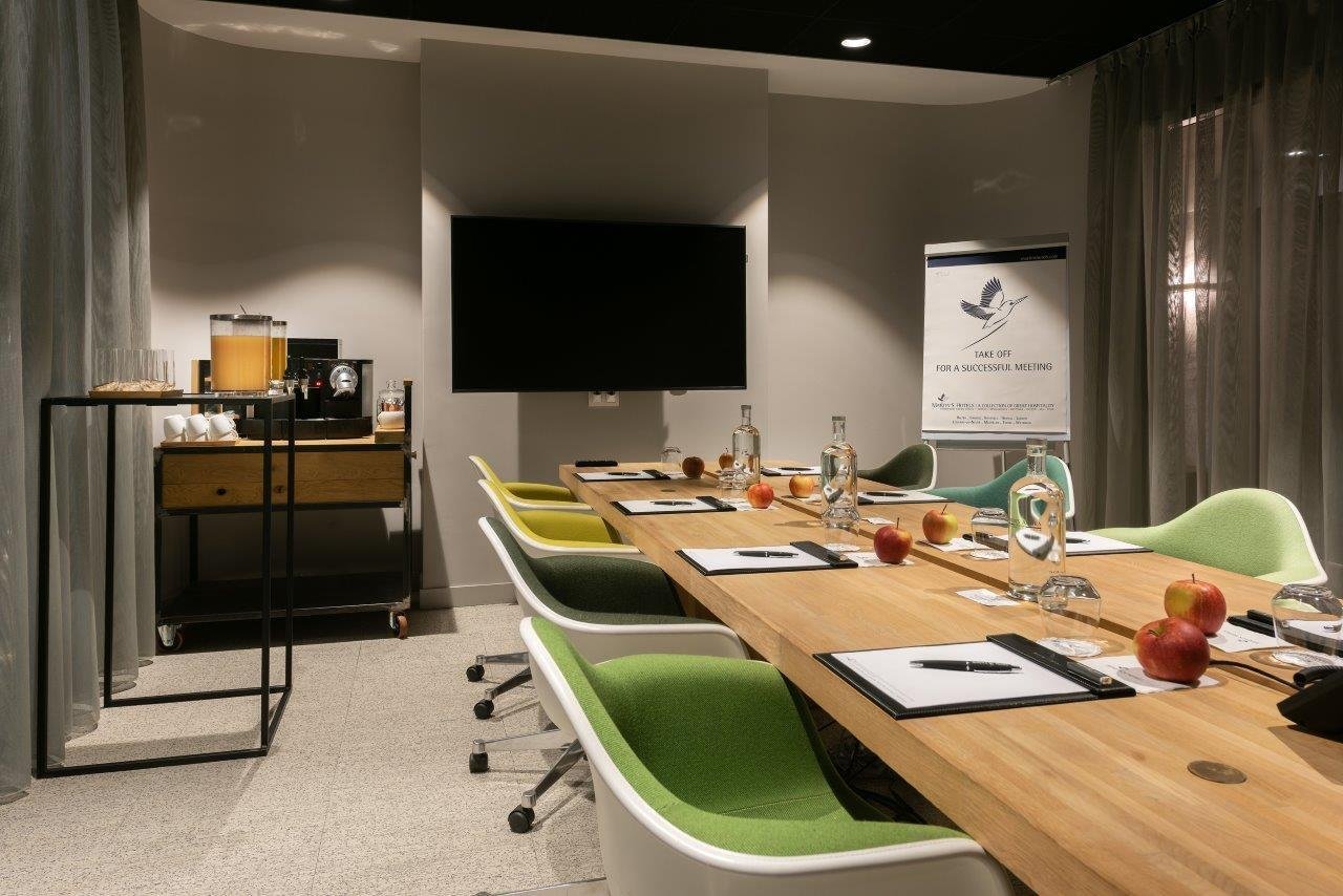 fe65bebd-0e92-452e-bc6f-bff9fddc7315