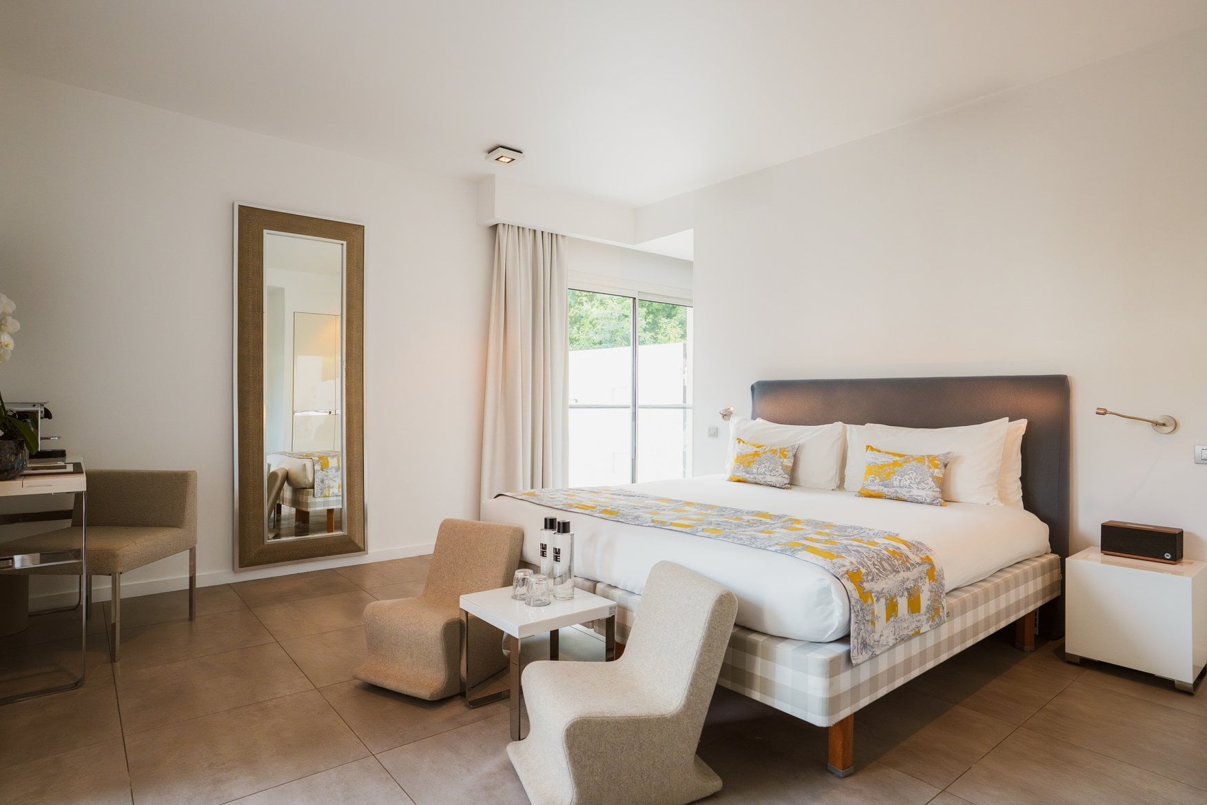 fea82d9f-6dfd-4a83-b173-1e6e8f43bd3e