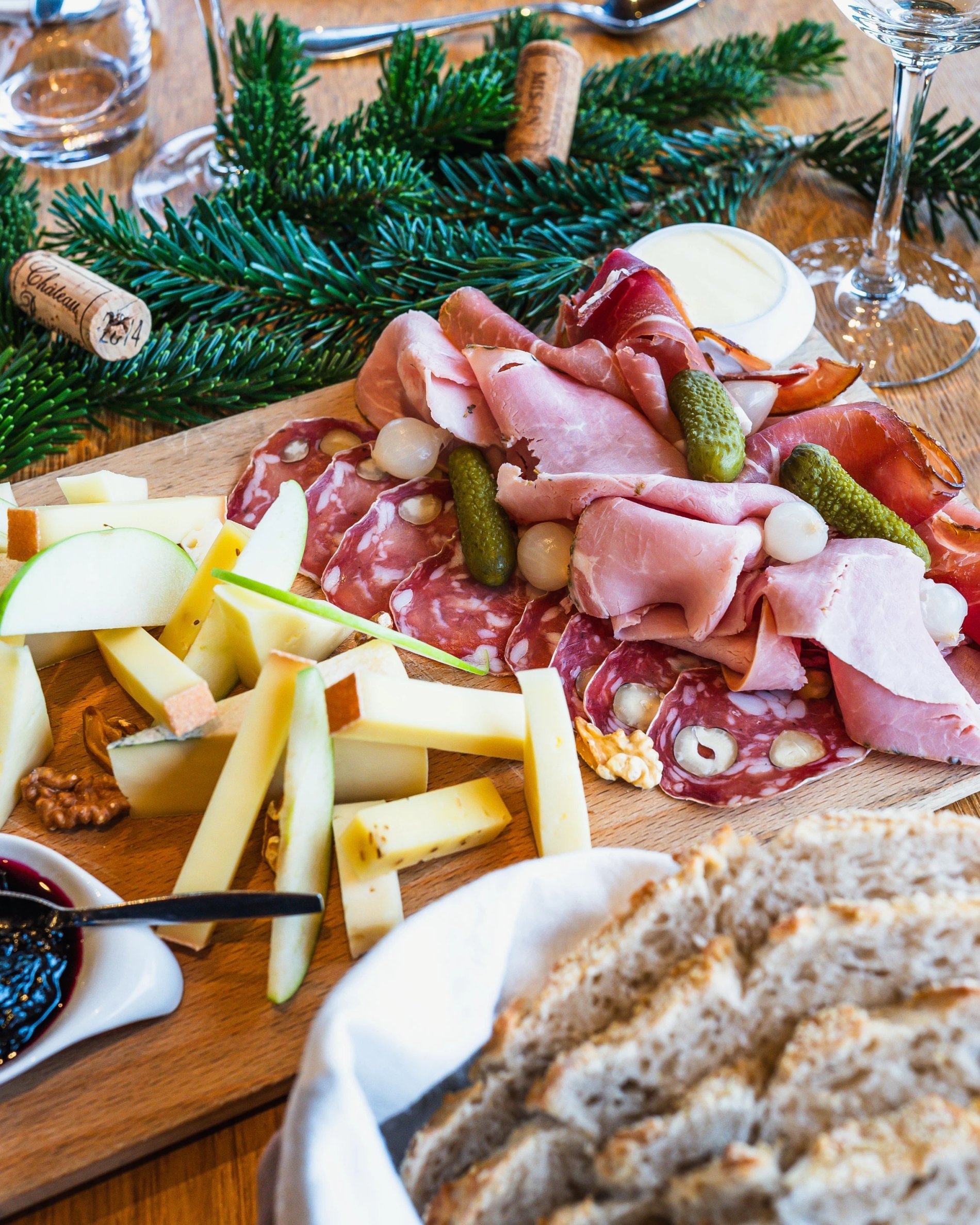 Mixed board, cold meats and cheese, lunch, tapas, Savoyard products