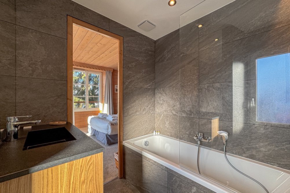 ff271a71-08f4-4956-a86c-2e8431029114