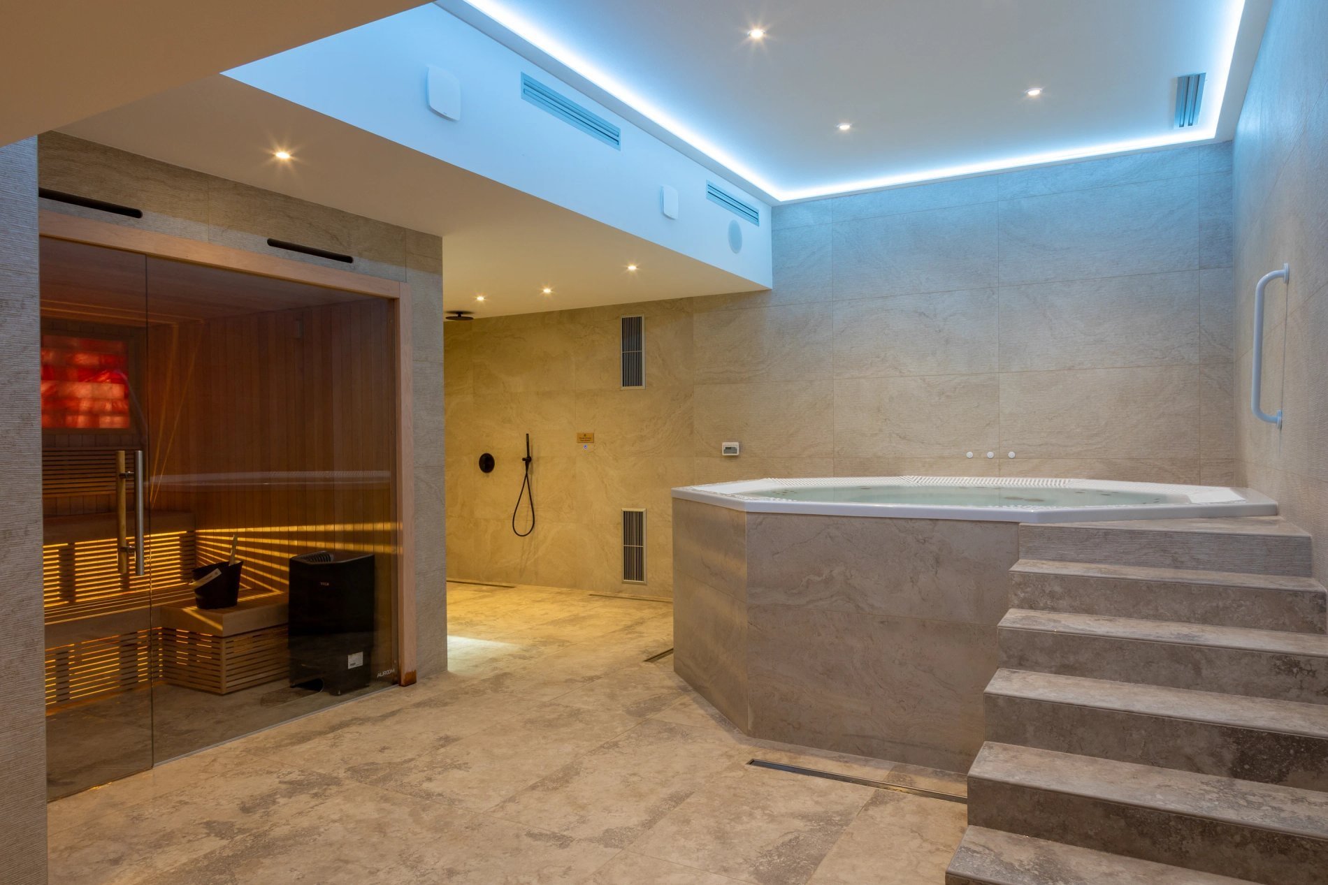 ff8ed2c5-4c76-48a7-8739-d5f124ea8d80