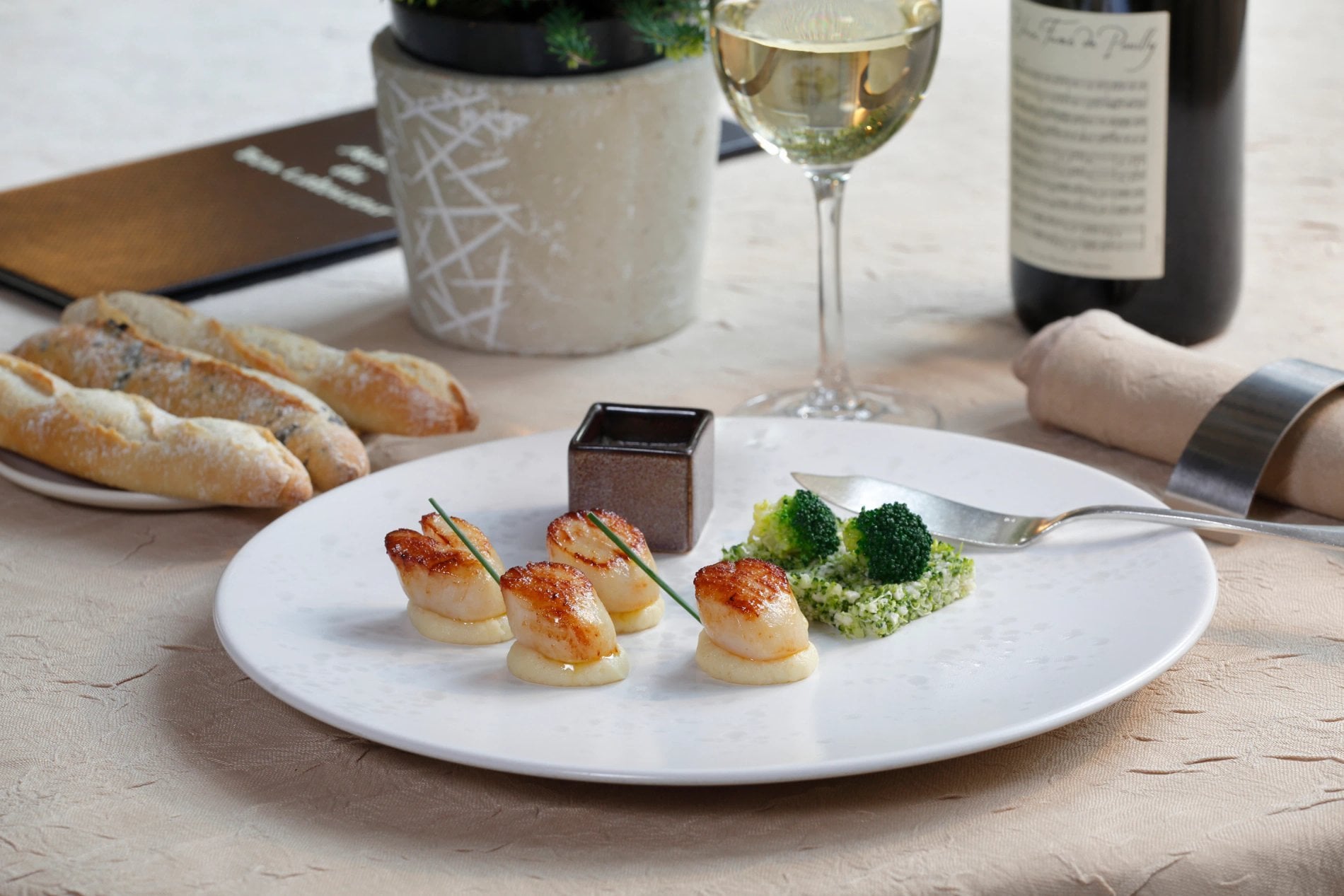 ff9ca697-e27b-45a1-8d98-edf61d2f689f