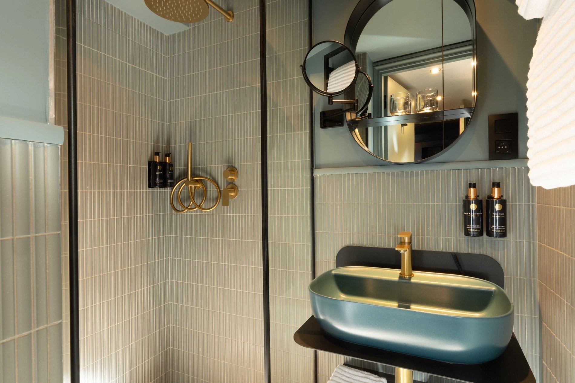 ffc3290b-3807-4e3f-8b68-968d309d0d25