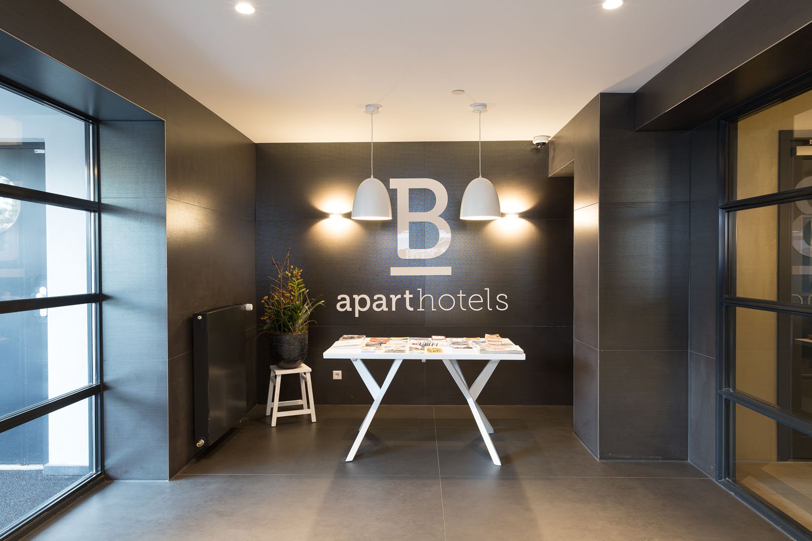 Services | B-aparthotels