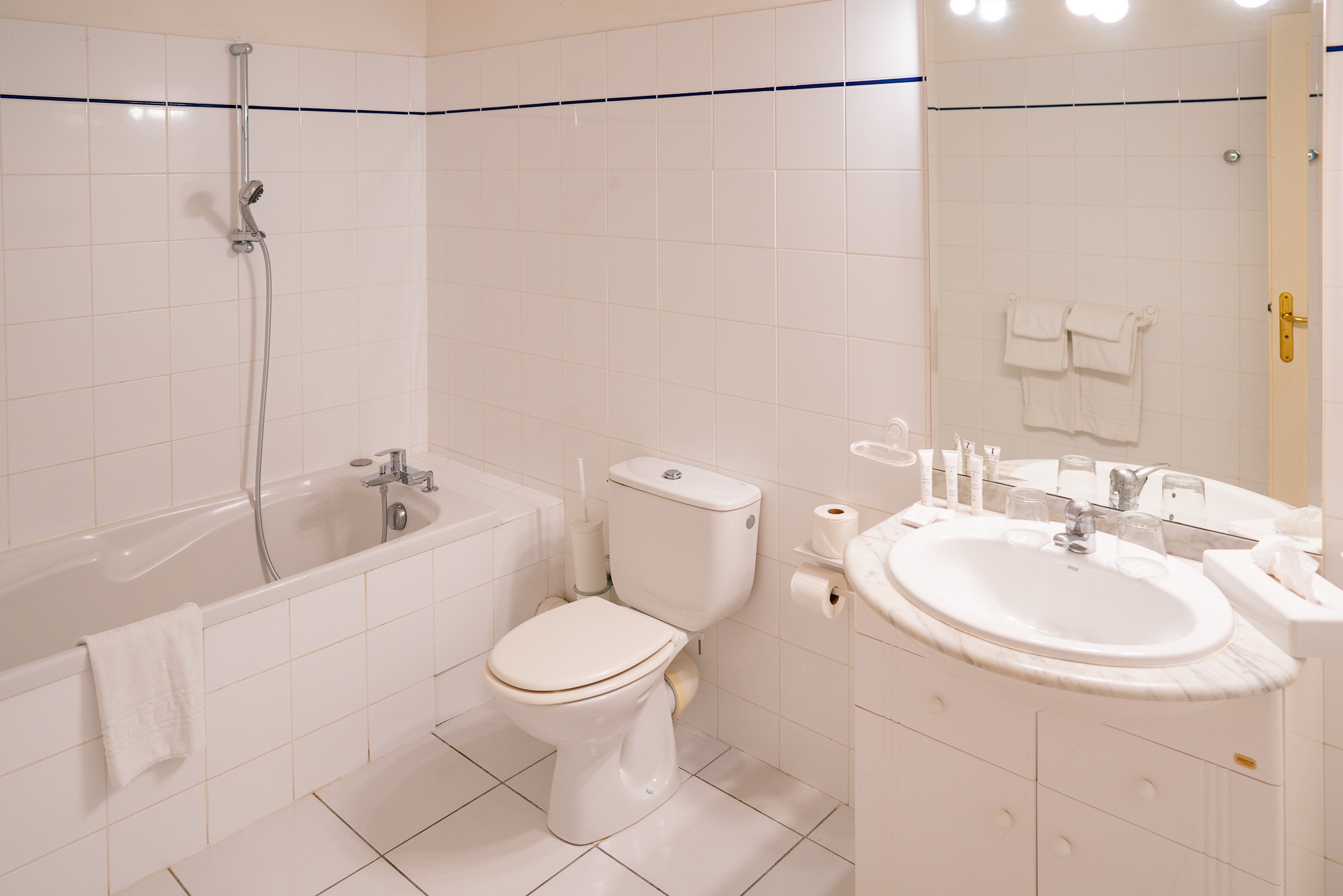 1229/Hotel/chambres/Double_Superieur_vue_sur_Jardin/Avec_Climatisation/Hotel_de_Margaux_-_21_08_23-048.jpg