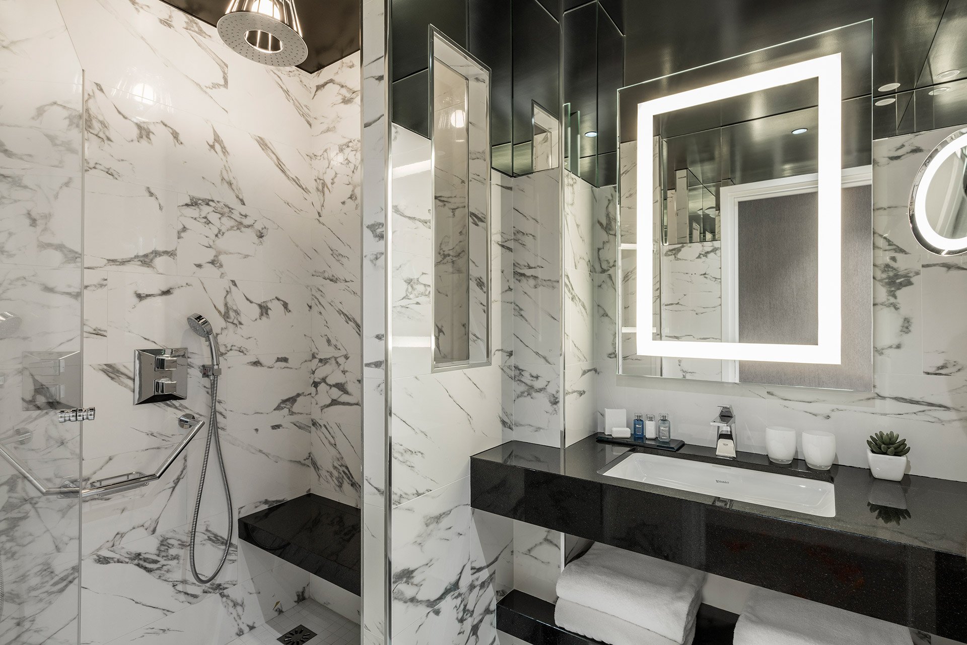 MAH Le Diamond | Bathroom Junior Suite