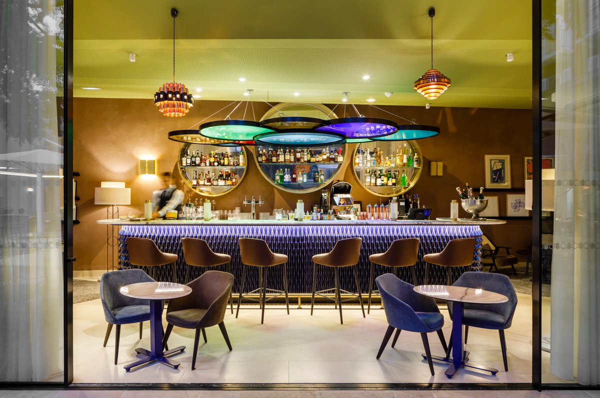 Boutique hôtel design Nîmes Maison Albar L'Imperator 5* Bar Hemingway