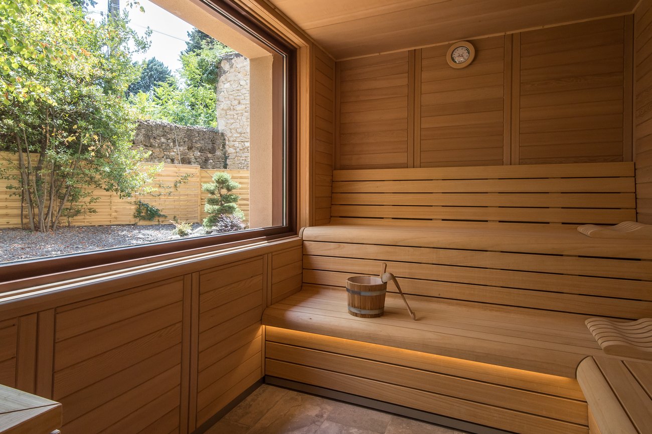 Boutique-hôtel 5* en Provence - Château de Massillan - Chef Mickael Furnion - restaurant étoilé Le M- spa