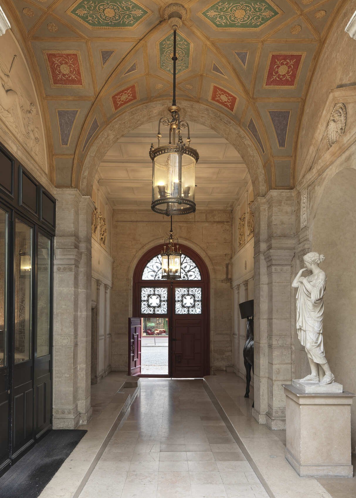 Hôtel de luxe Pourtalès 5 étoiles endroit confidentiel et secret Paris