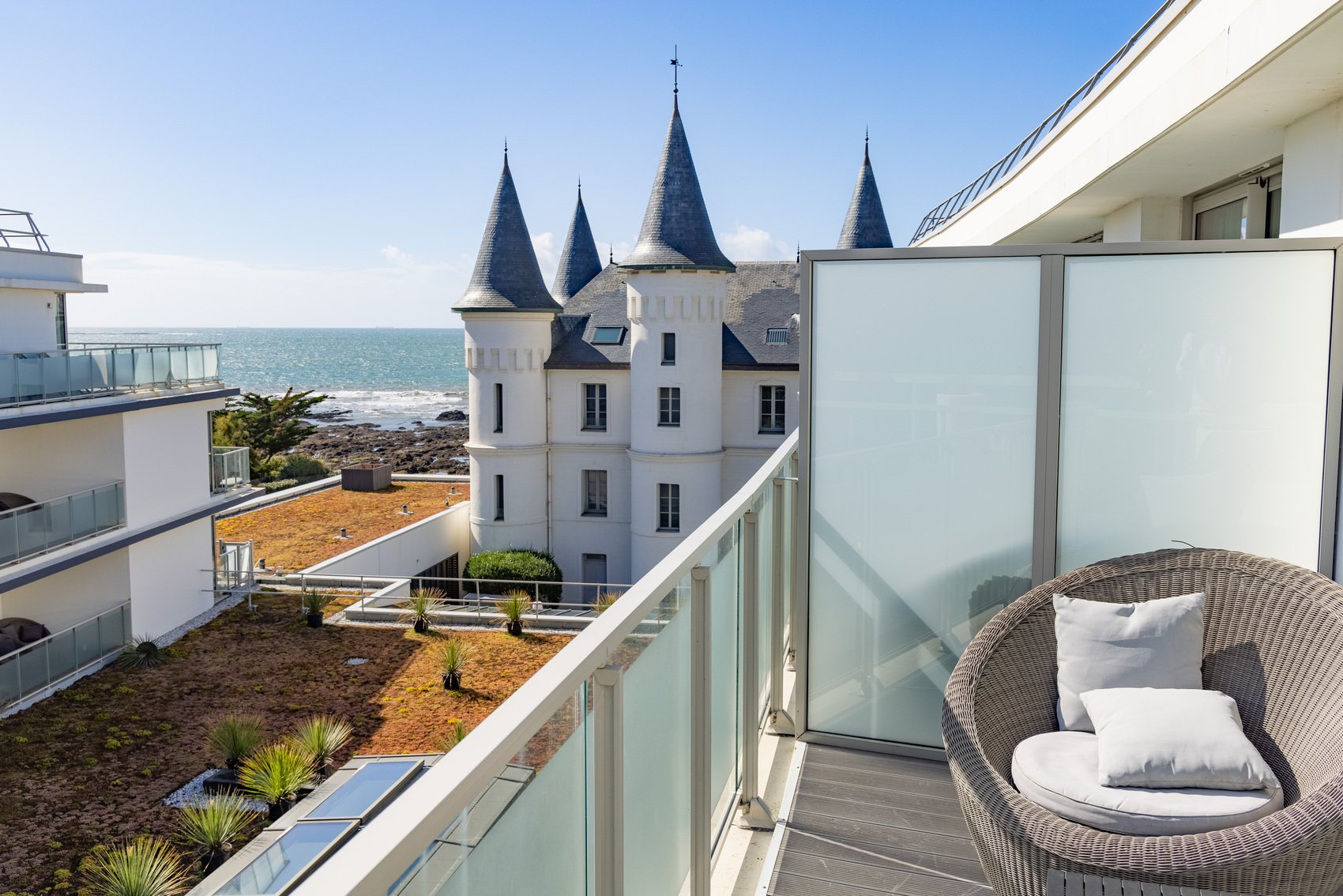 Hôtel de luxe Château des Tourelles Hôtel 4 étoiles Thalasso Spa Baie de La Baule France extérieur