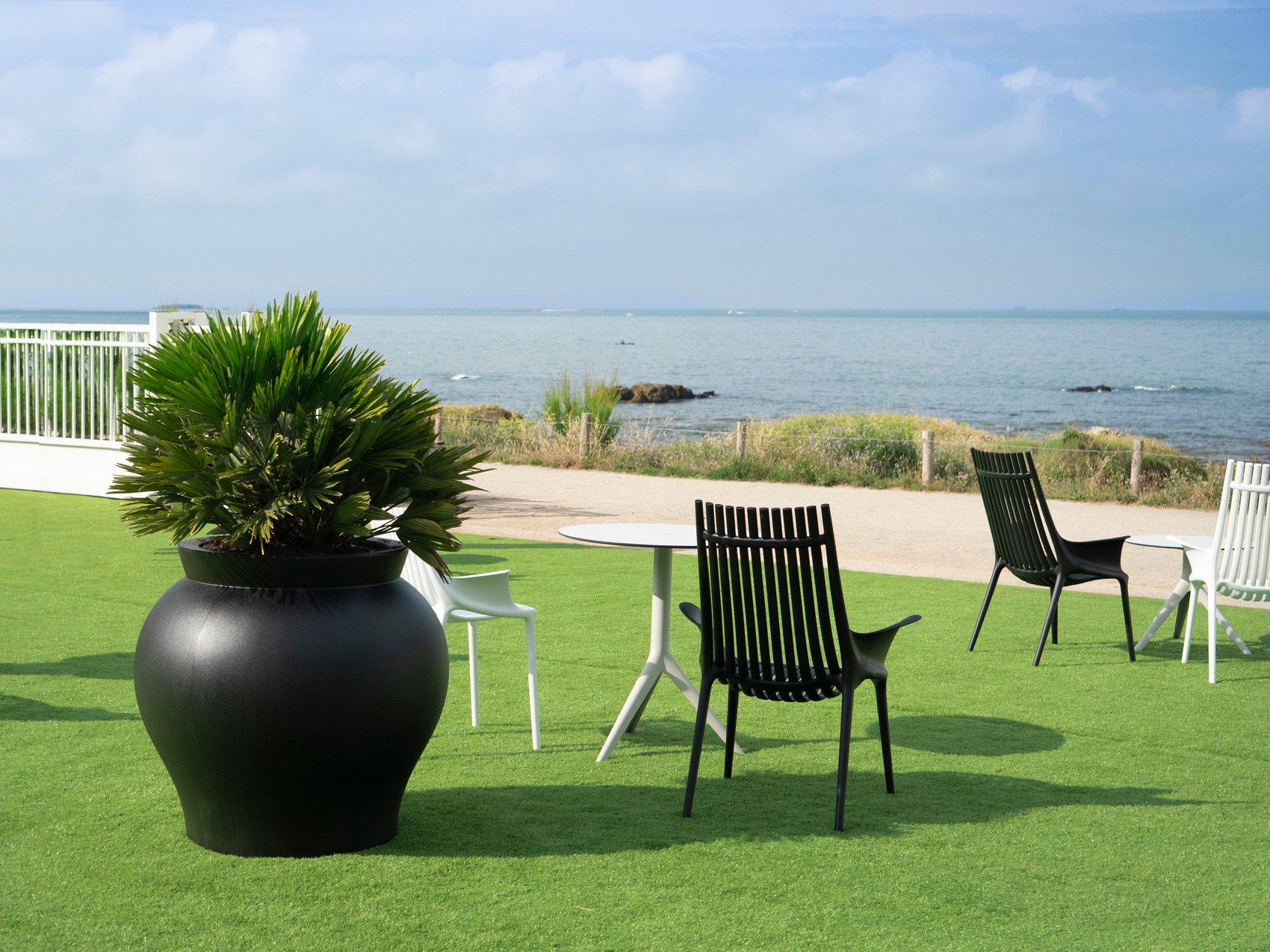 Luxury hotel Château des Tourelles 4 star hotel Thalasso Spa Baie de La Baule France- extérieur plage