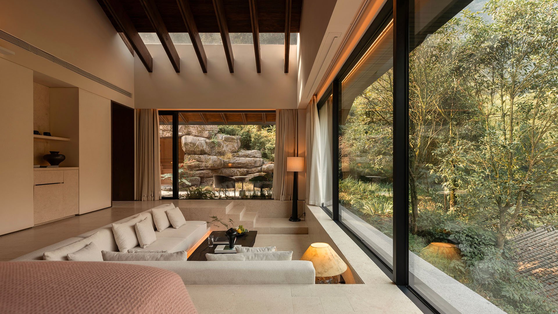 Zoland Resort Hotel - bedroom