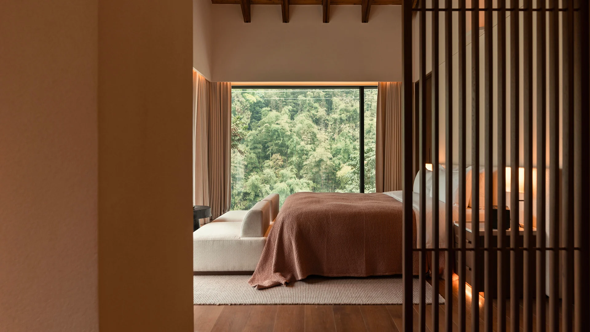 Zoland Resort Hotel - bedroom