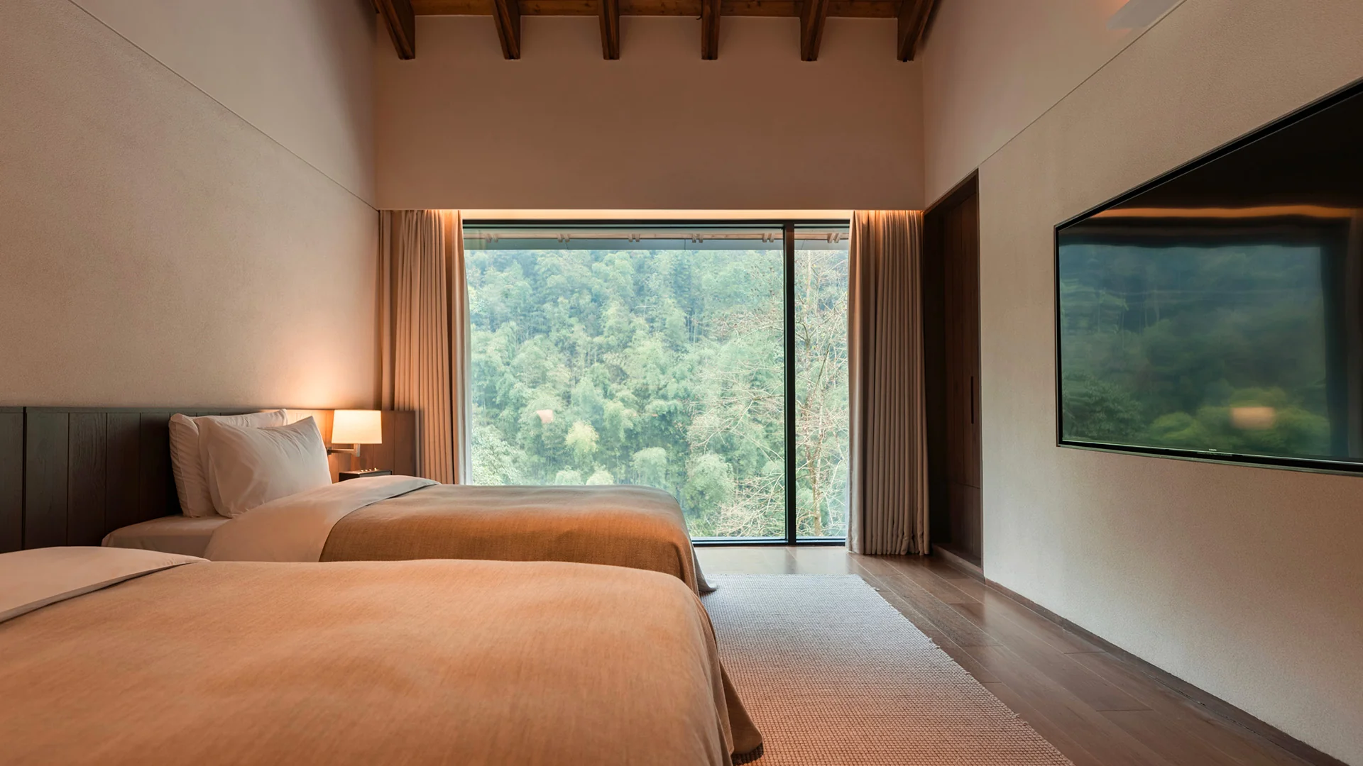 Zoland Resort Hotel - bedroom