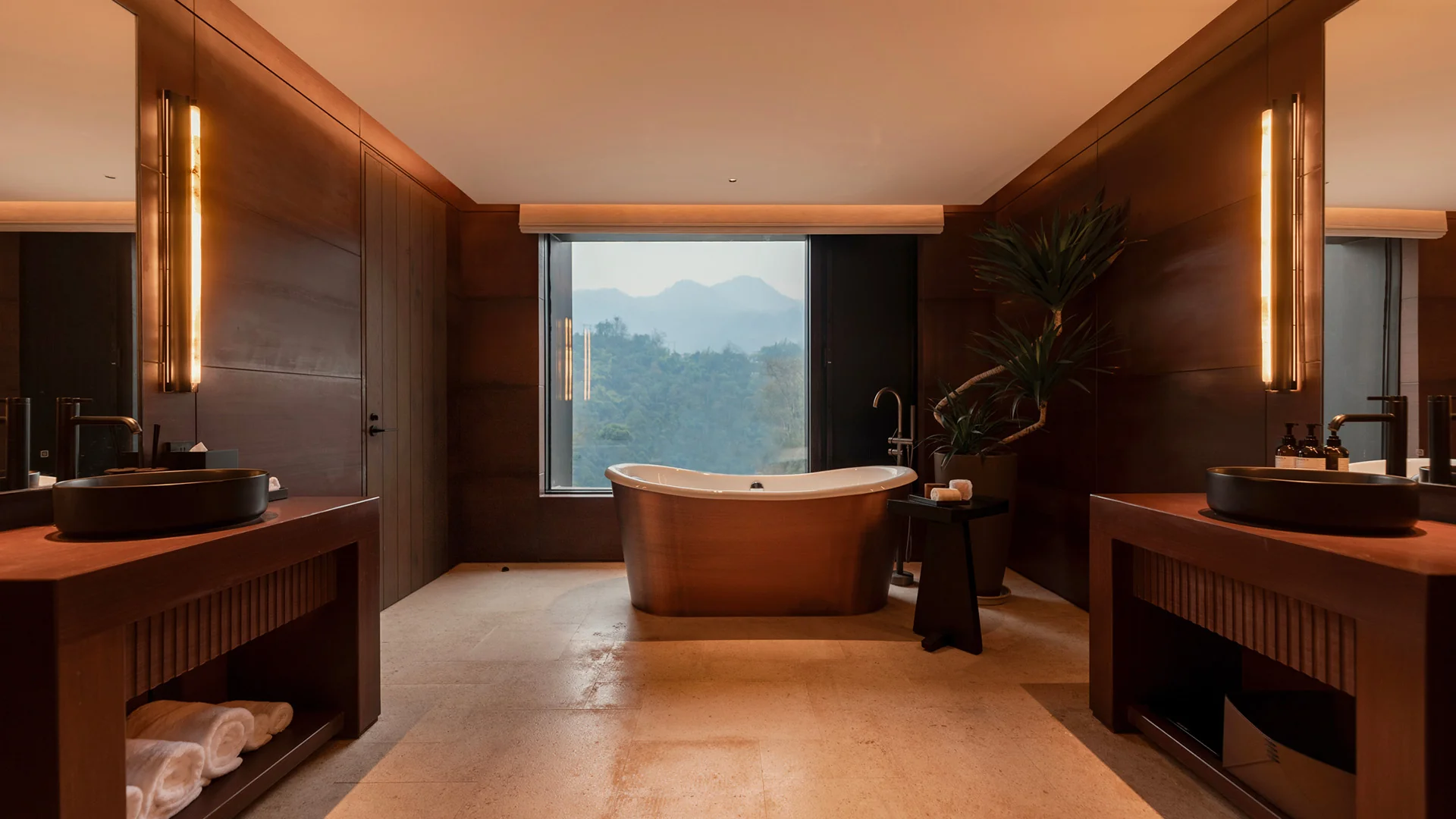 Zoland Resort Hotel - bathroom