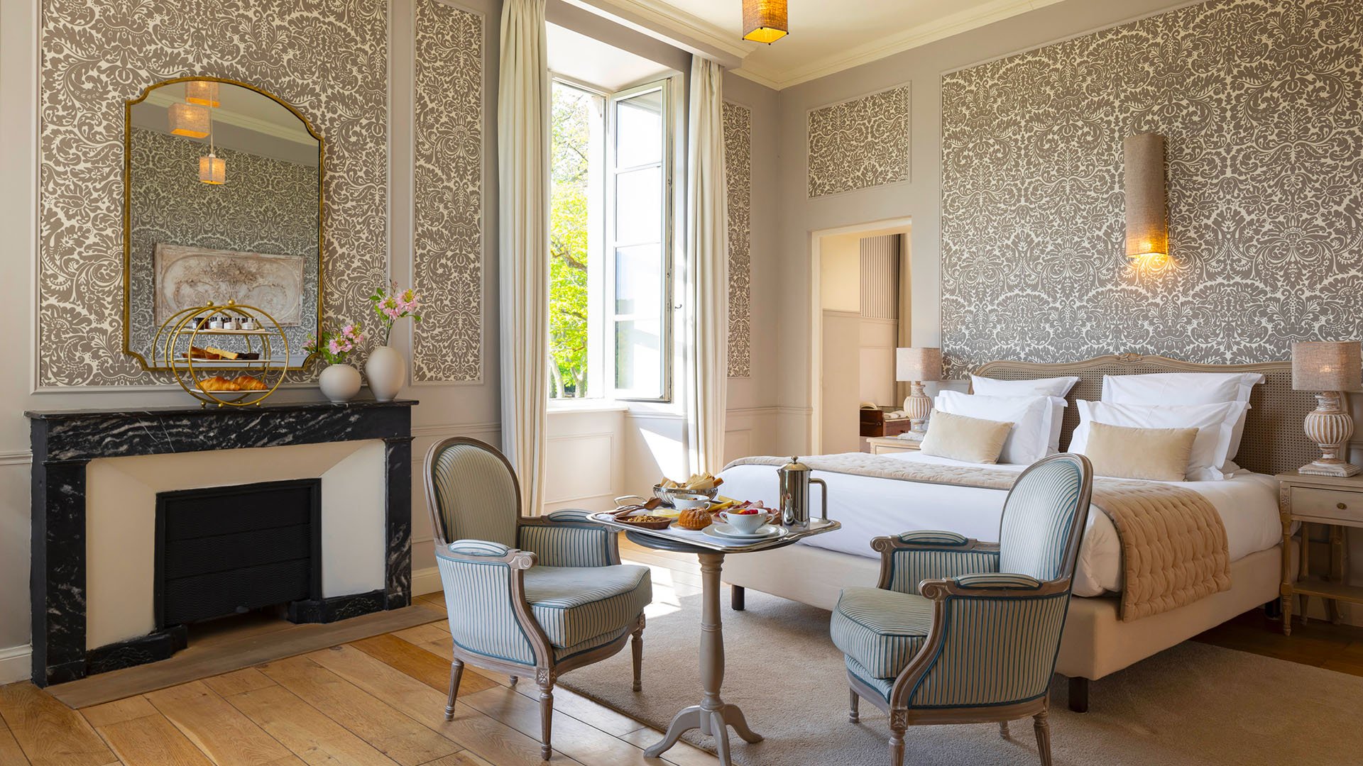 Hotel France - AUVERGNE-RHÔNE-ALPES - CHÂTEAU LES OLIVIERS DE SALETTES - SDB