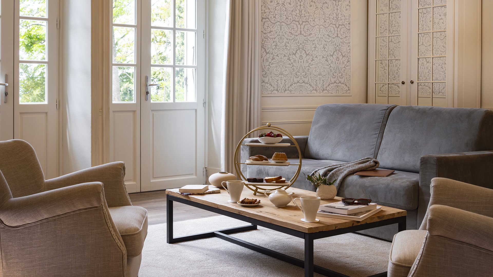 Hôtel France - AUVERGNE-RHÔNE-ALPES - CHÂTEAU LES OLIVIERS DE SALETTES - Extérieur